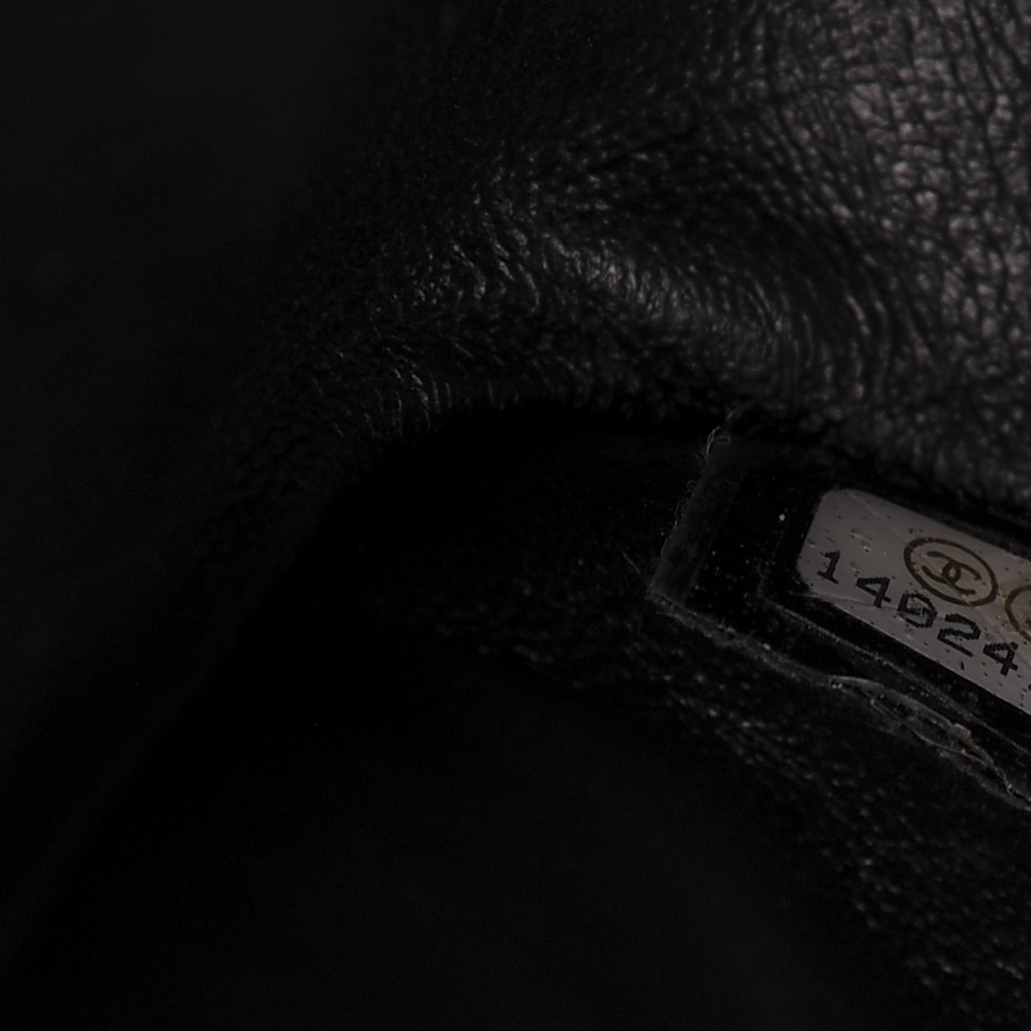 Caviar Quilted 2.55 Reissue 226 Flap Black