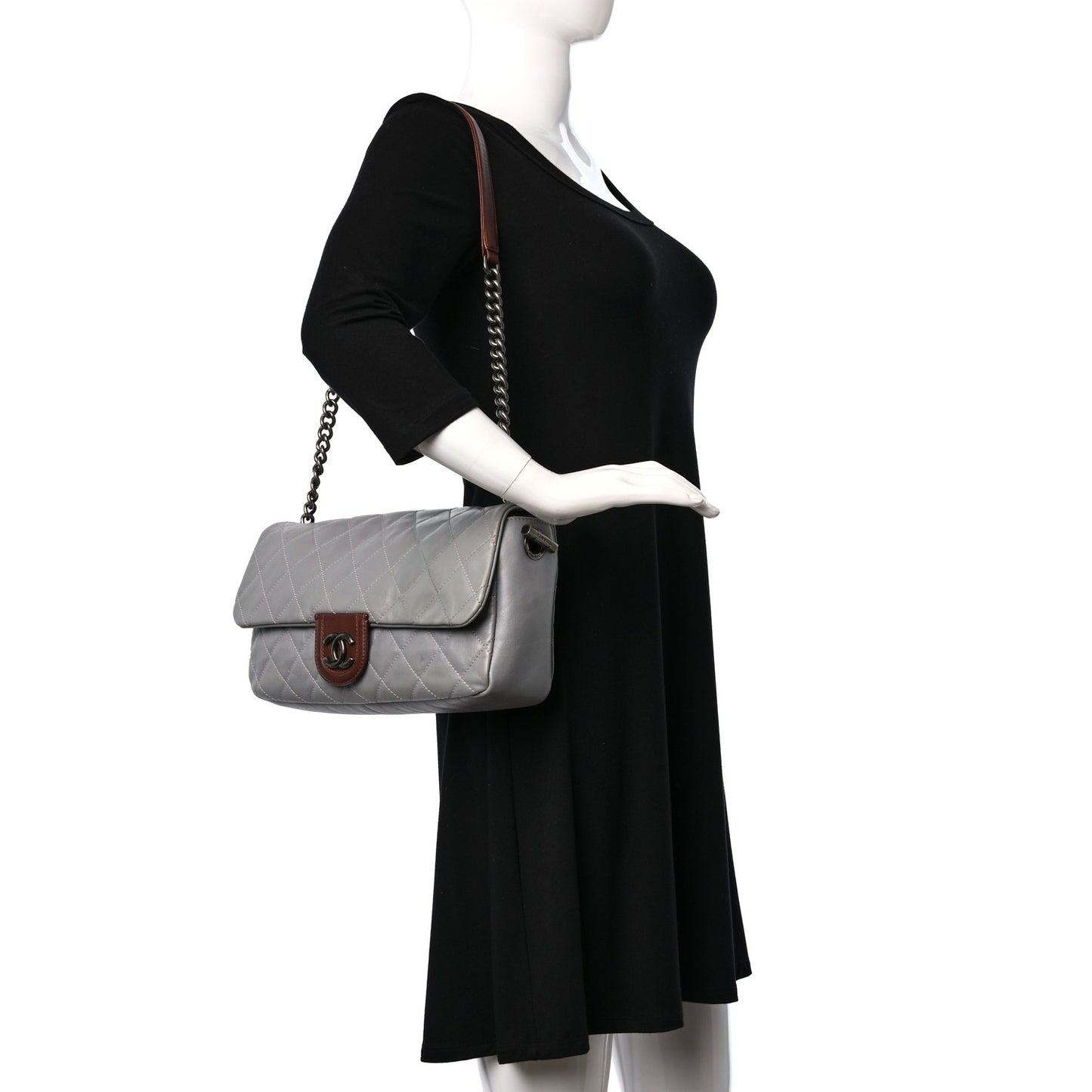 Calfskin Large Country Chic Flap Grey