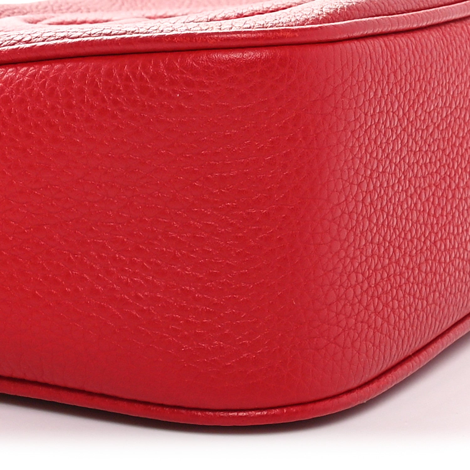 Gucci Pebbled Calfskin Small Soho Disco Bag Tabasco Red 9 of 10