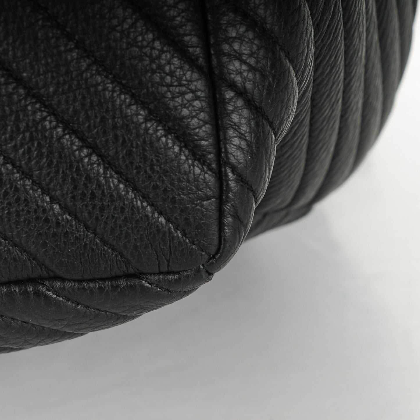 Deerskin Chevron Large CC Chain Bucket Drawstring Bag Black