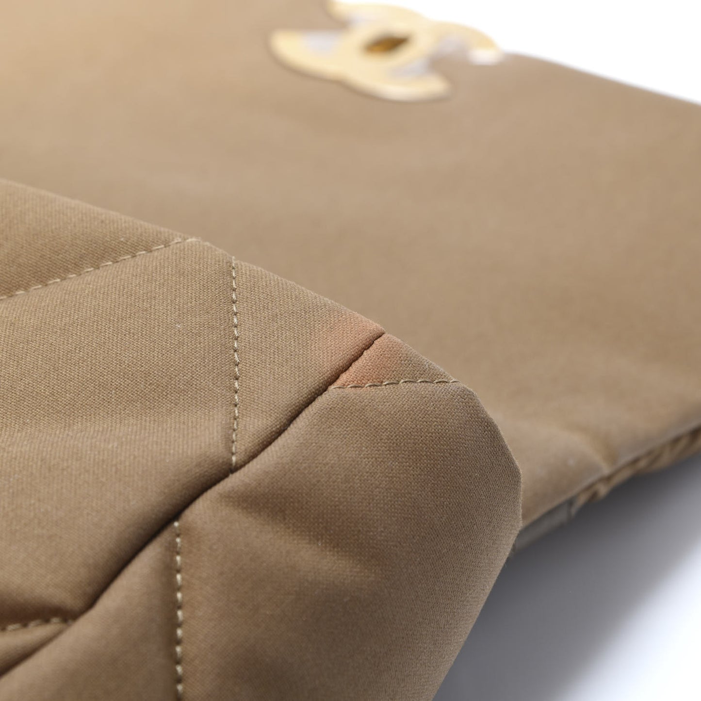Canvas Quilted Large 19 Flap Bronze