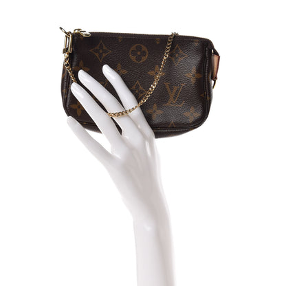 Louis Vuitton Monogram Mini Pochette Accessories 2 of 9