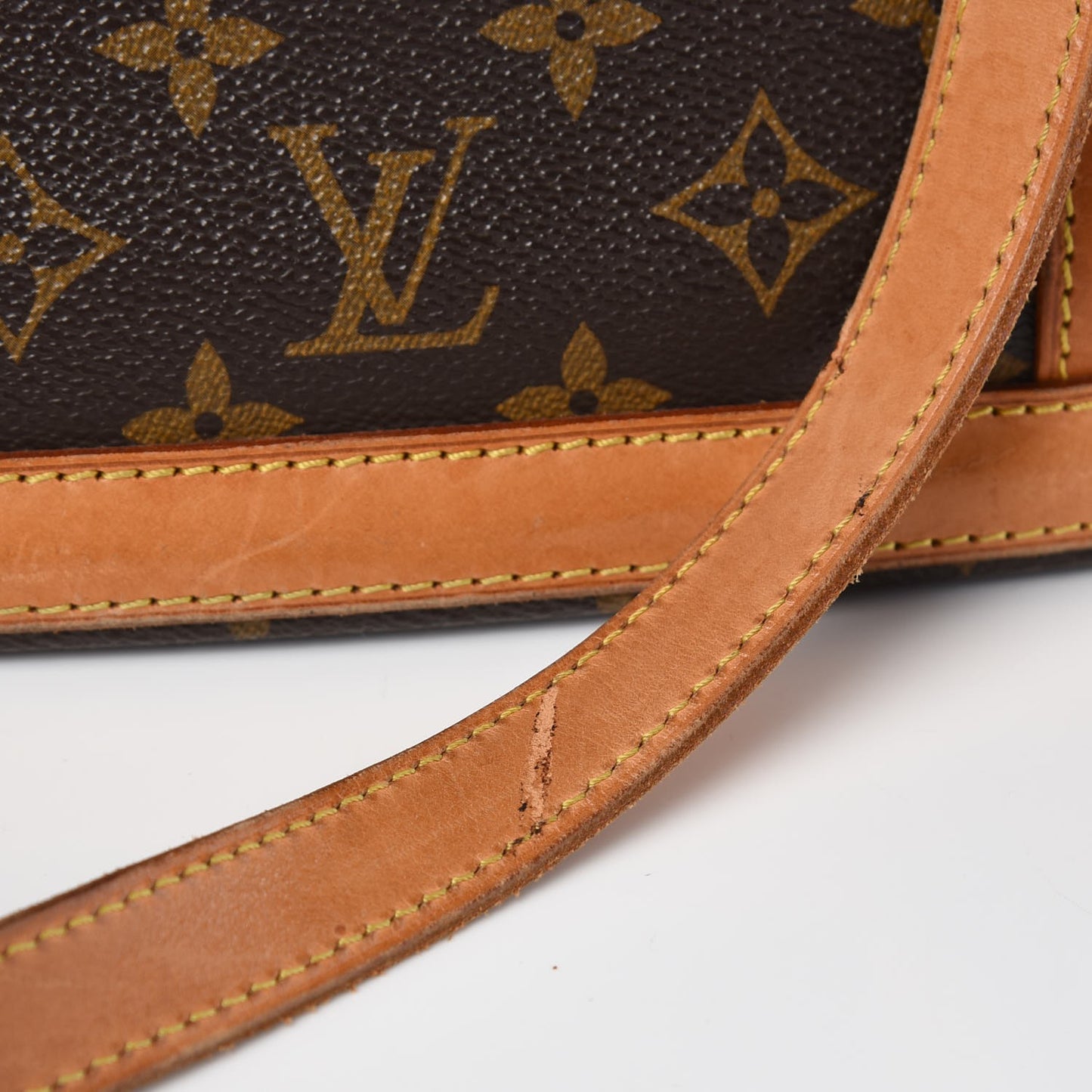 Monogram Babylone