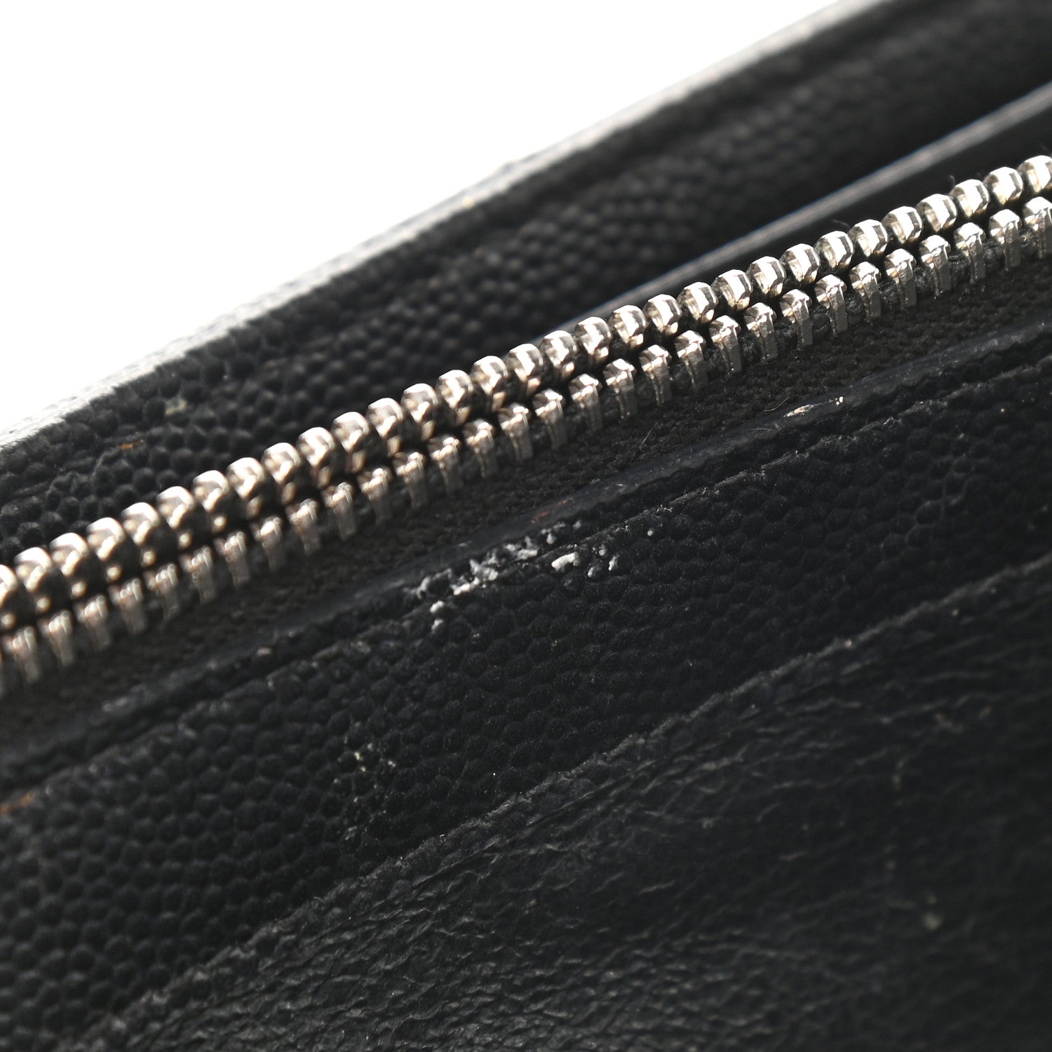 Saint Laurent Grain De Poudre Matelasse Chevron Monogram Chain Wallet Black 8 of 13