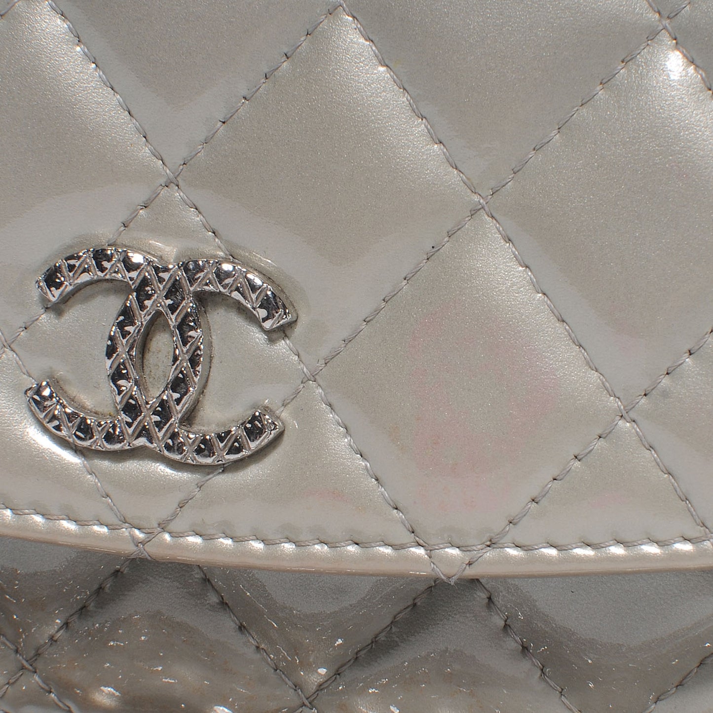 Patent Quilted Brilliant Wallet On Chain WOC Silver