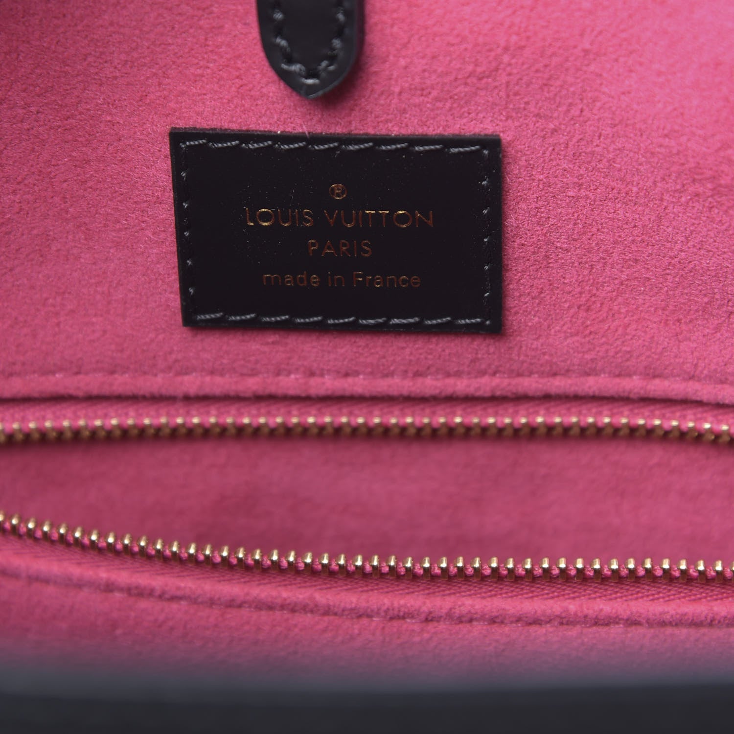 Louis Vuitton Epi Onthego MM Black 6 of 9