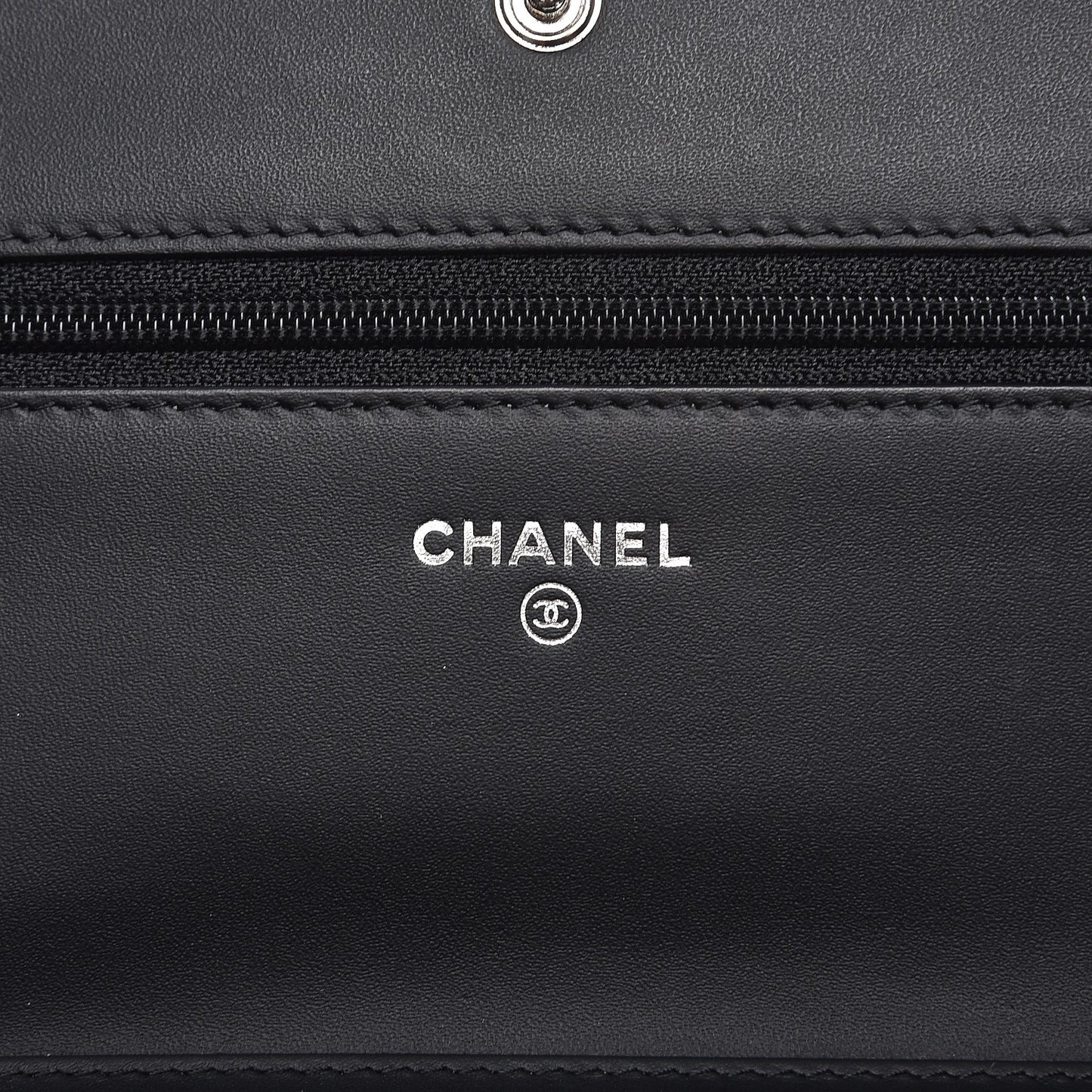 Patent Caviar Timeless CC Wallet on Chain WOC Black