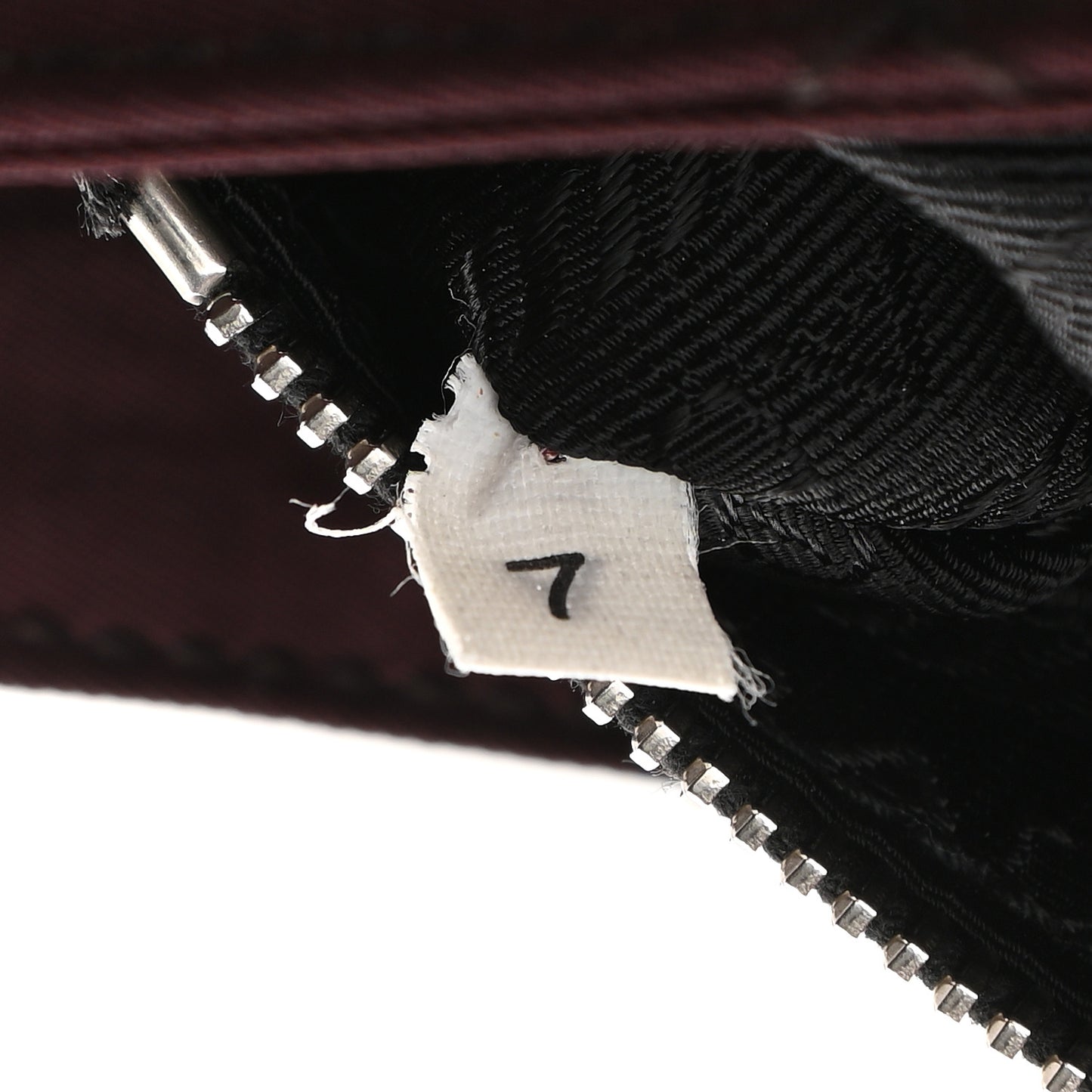 Nylon Tessuto Impuntu Quilted Messenger