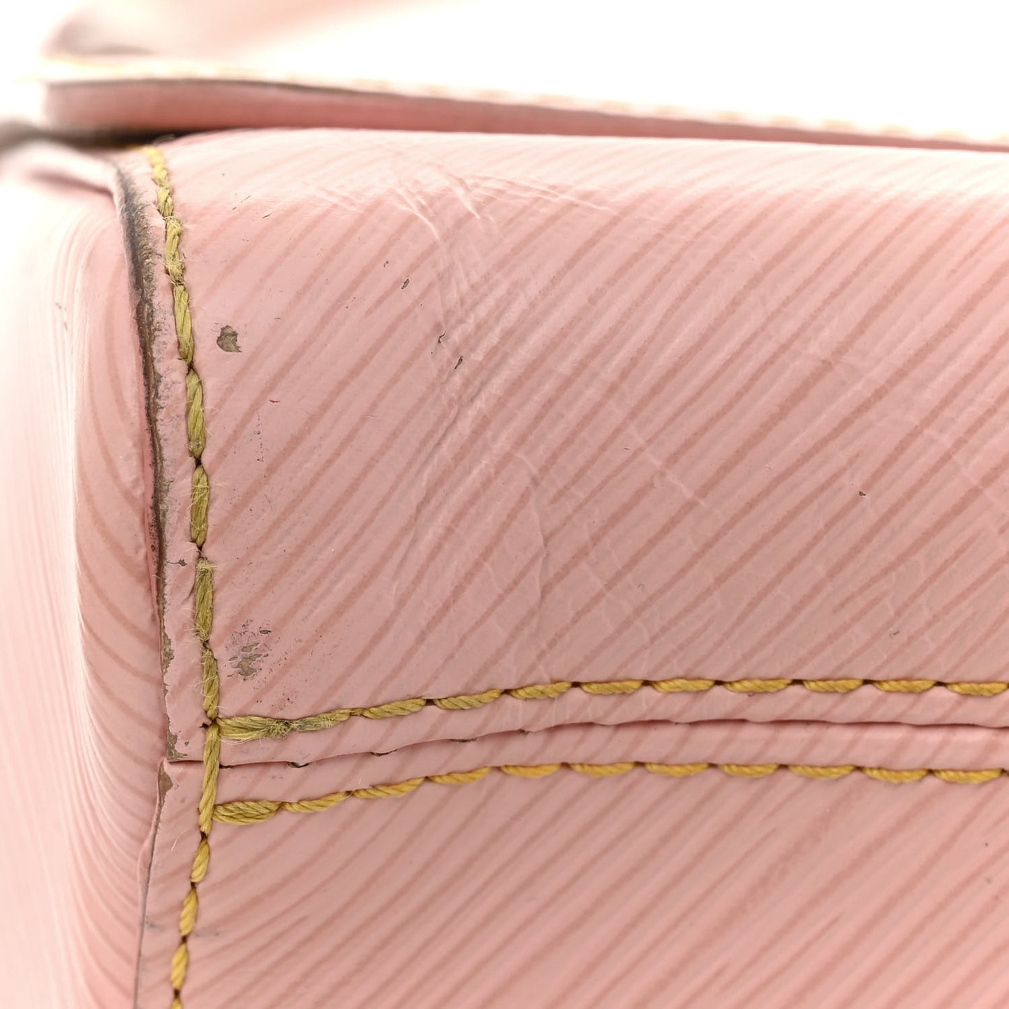 Epi Twist Shoulder Bag MM Rose Ballerine