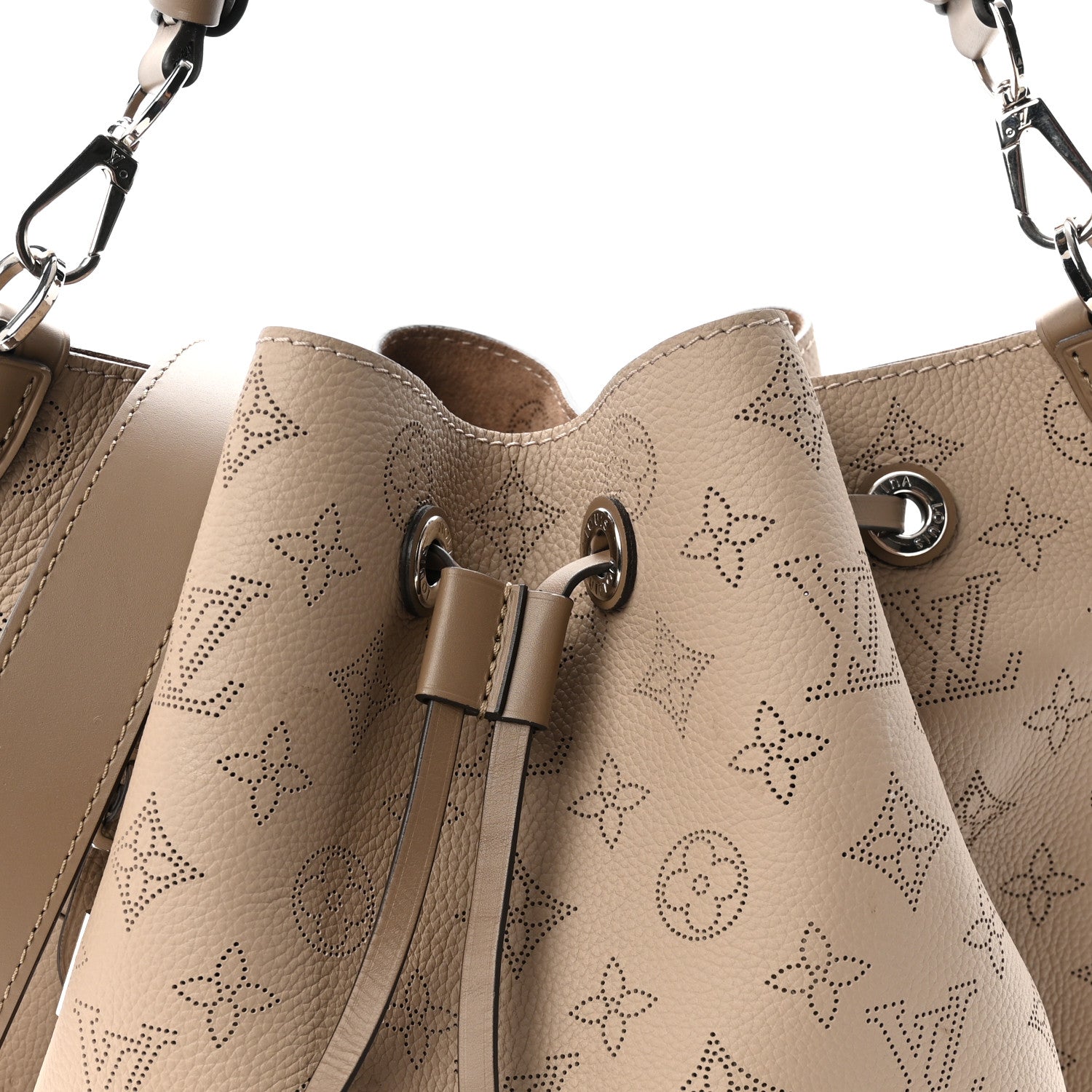 Louis Vuitton Mahina Muria Galet 7 of 9