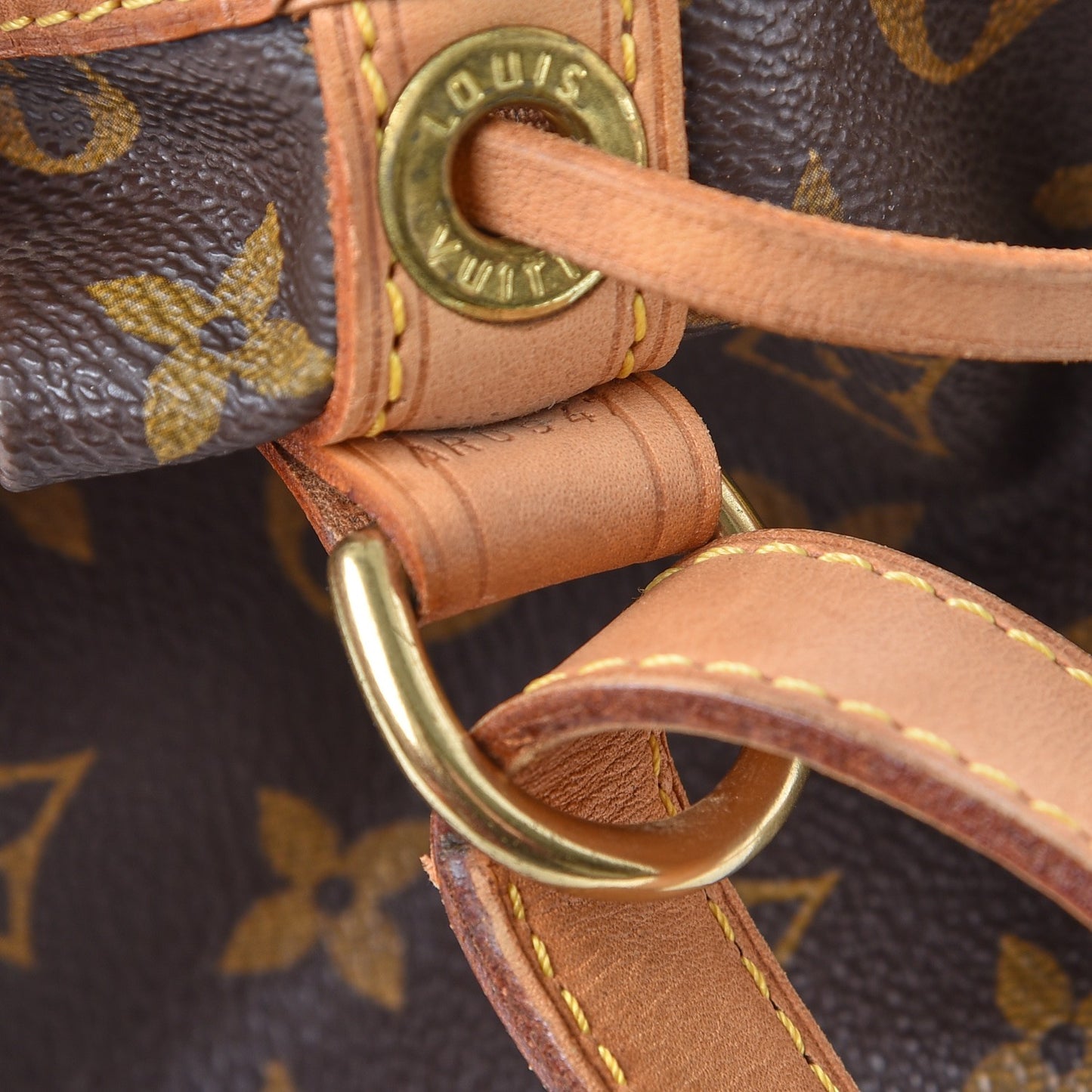 Monogram Noe