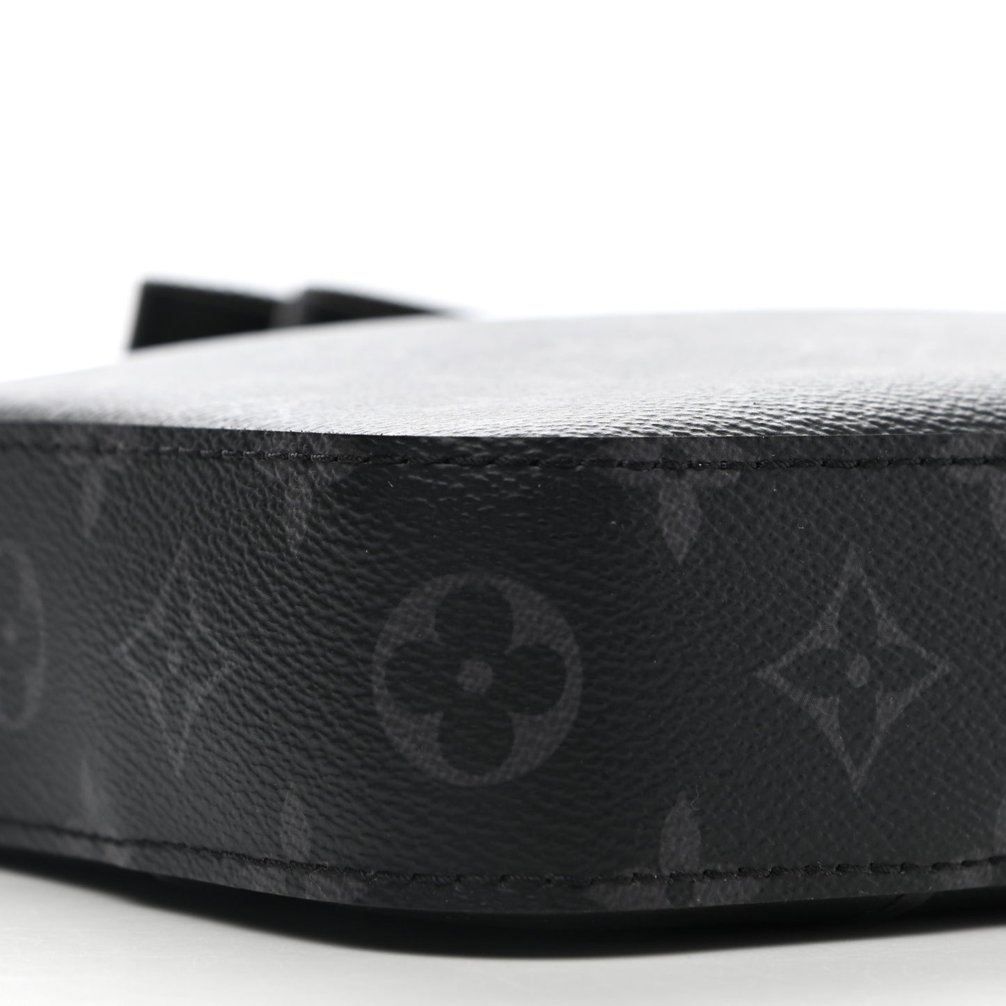 Reverse Monogram Eclipse Trio Messenger