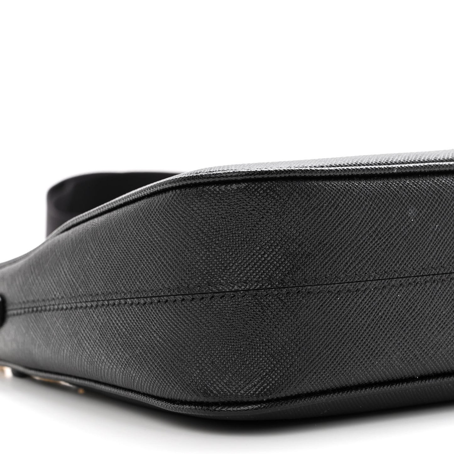 Saffiano Lux Re-Edition 2005 Shoulder Bag Black