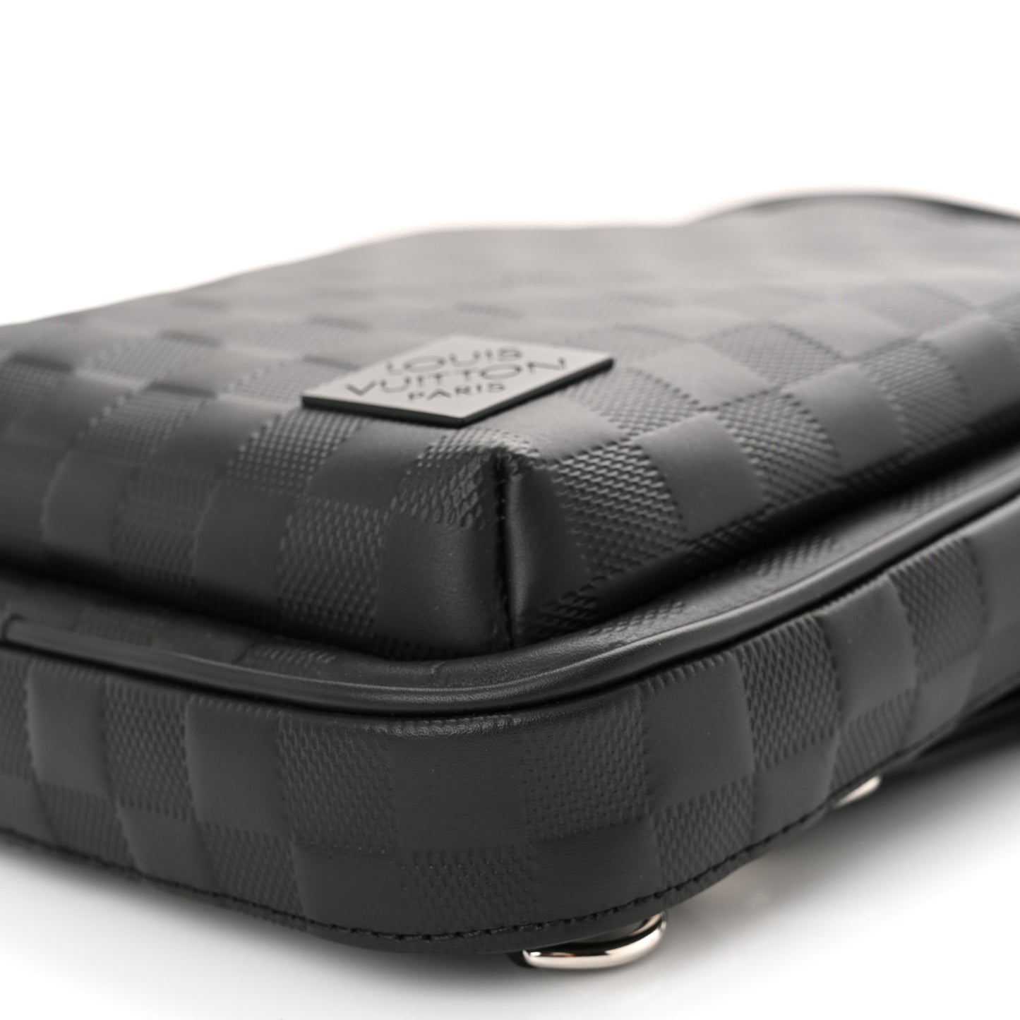 Damier Infini Avenue Sling Bag NM Onyx