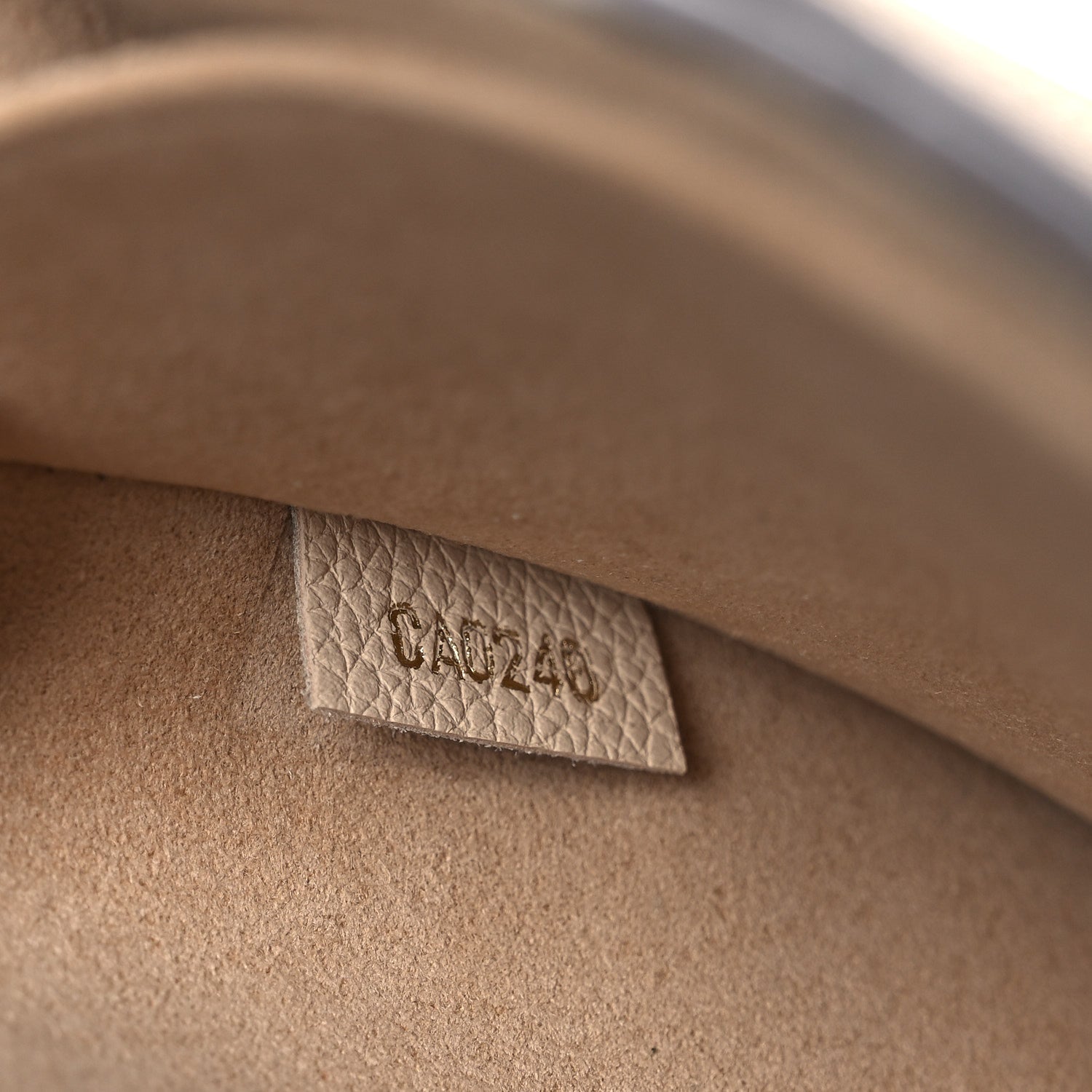 Louis Vuitton Monogram Vaugirard Creme 7 of 12