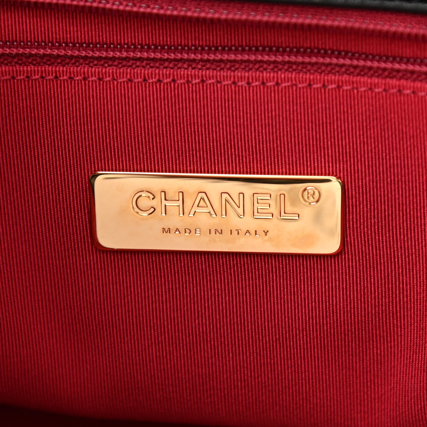 Lambskin Quilted Maxi Chanel 19 Flap Black