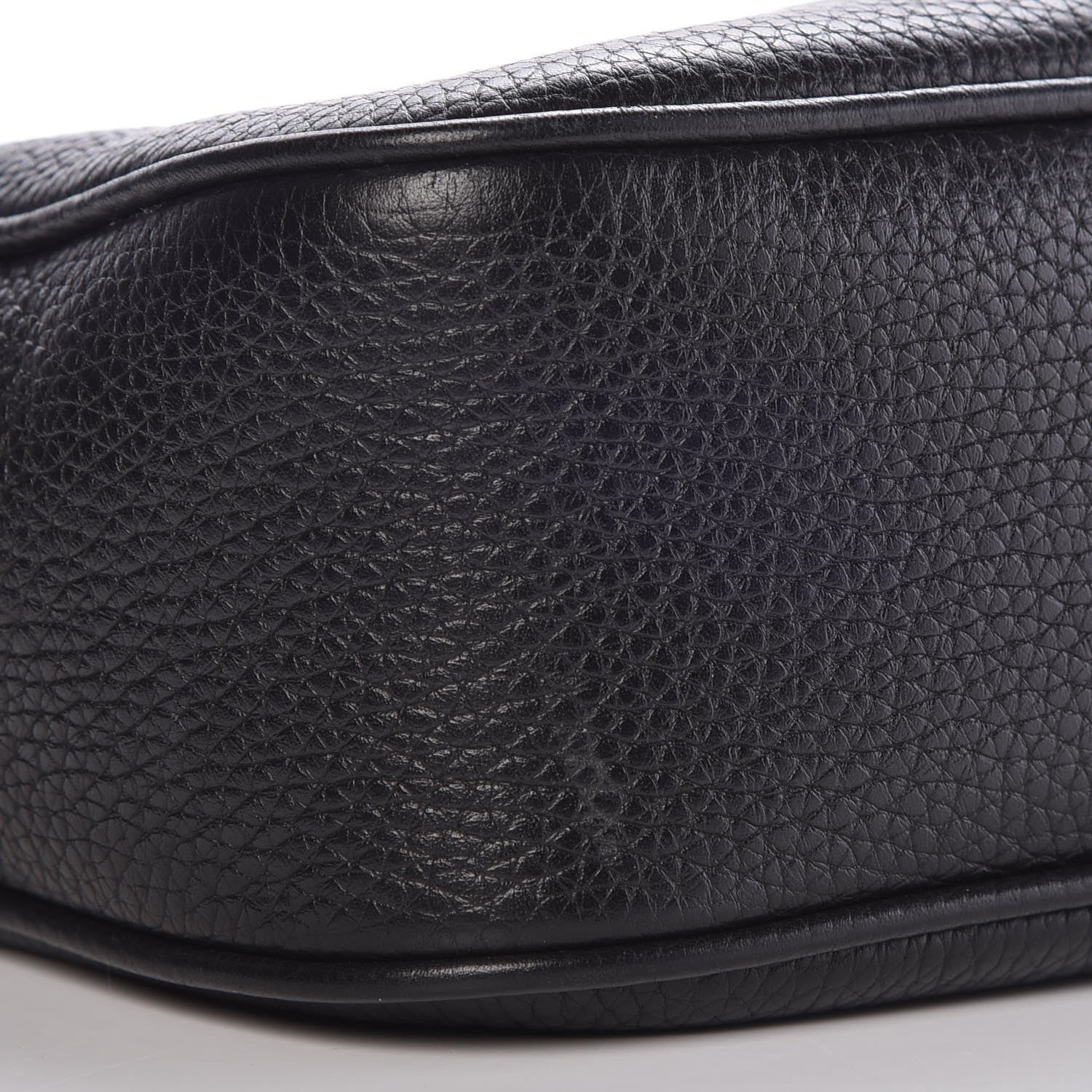 Gucci Pebbled Calfskin Small Soho Disco Bag Black 5 of 9