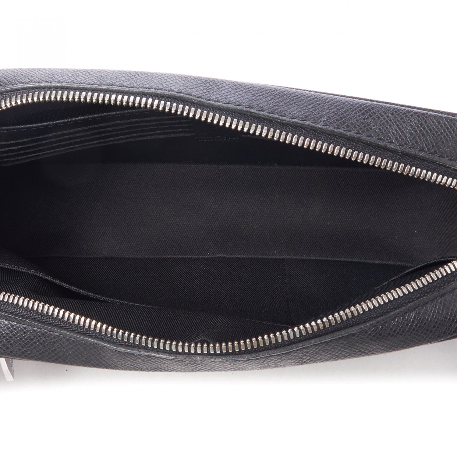 Louis Vuitton Taiga Pochette Kasai Black 4 of 7