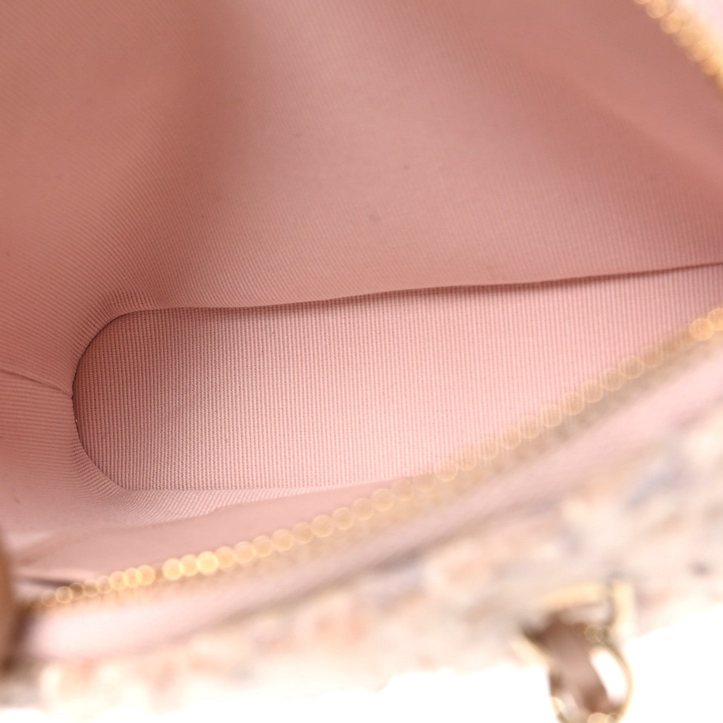 Cotton Wool Tweed Sequin Quilted Shiny Coco Clutch With Chain Light Pink Beige Ecru