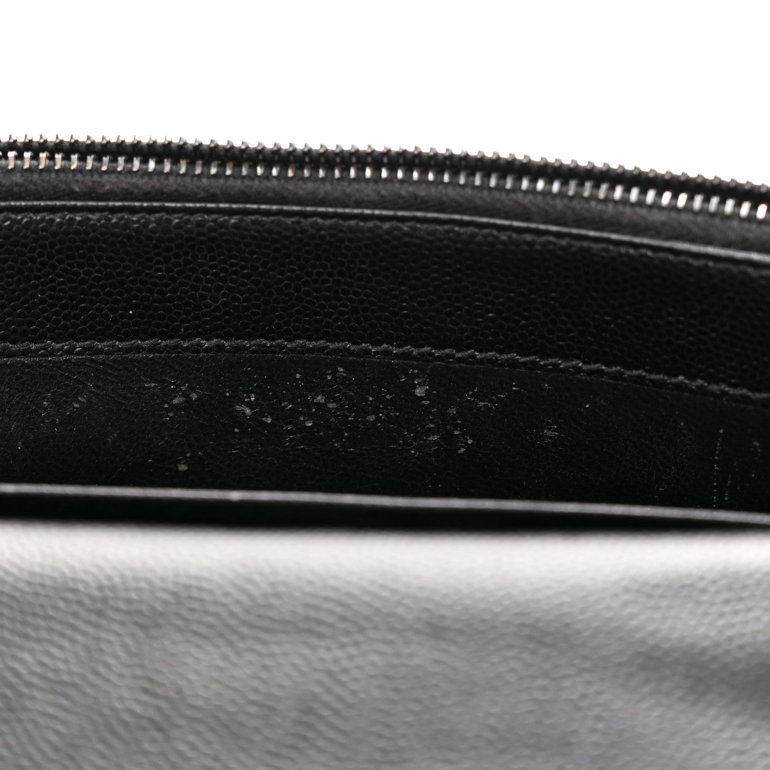 Saint Laurent Grain De Poudre Matelasse Chevron Monogram Monochrome Envelope Chain Wallet Black 10 of 11