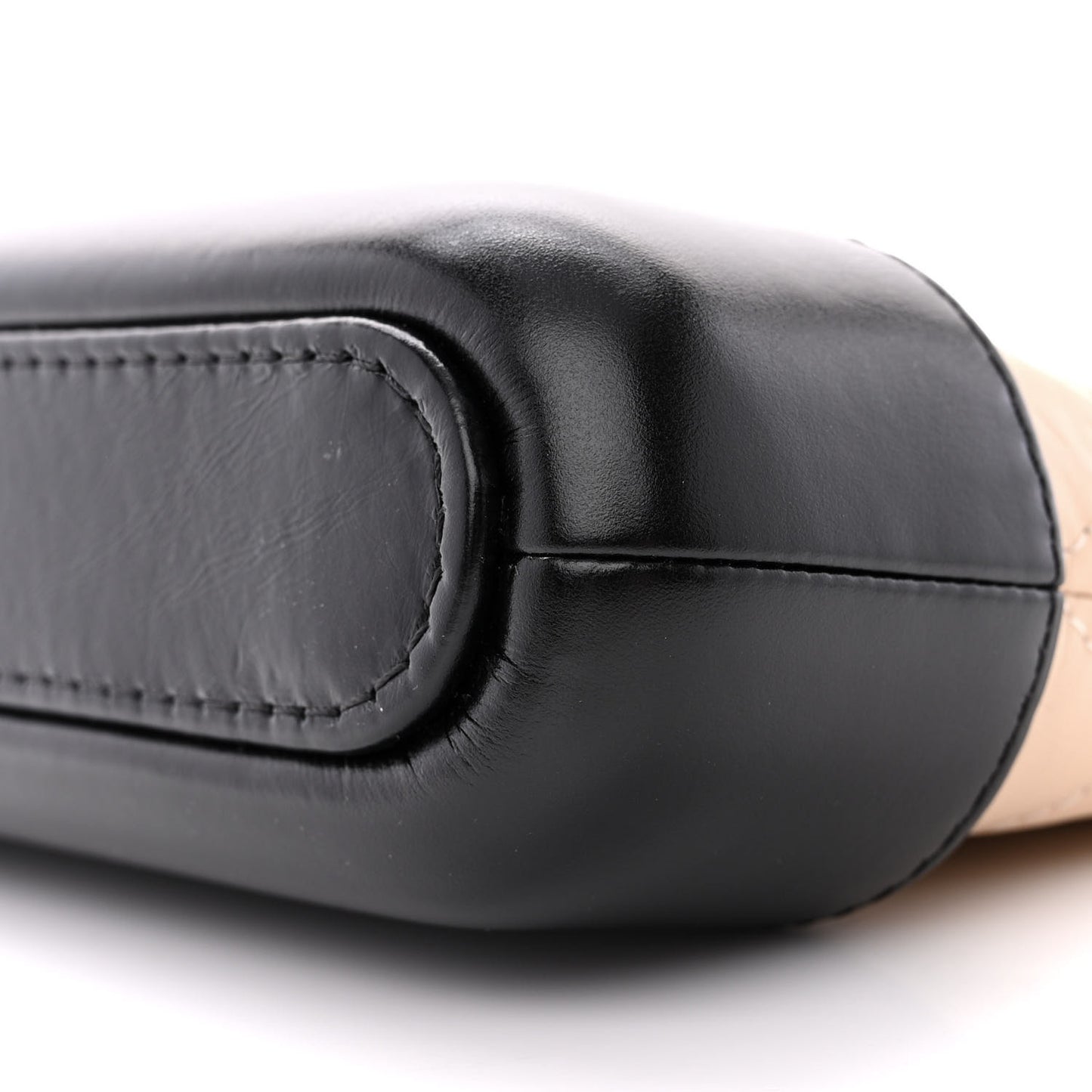 Aged Calfskin Quilted Small Gabrielle Clutch With Chain Beige Black