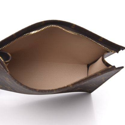 Louis Vuitton Monogram Toiletry Pouch 19 4 of 7