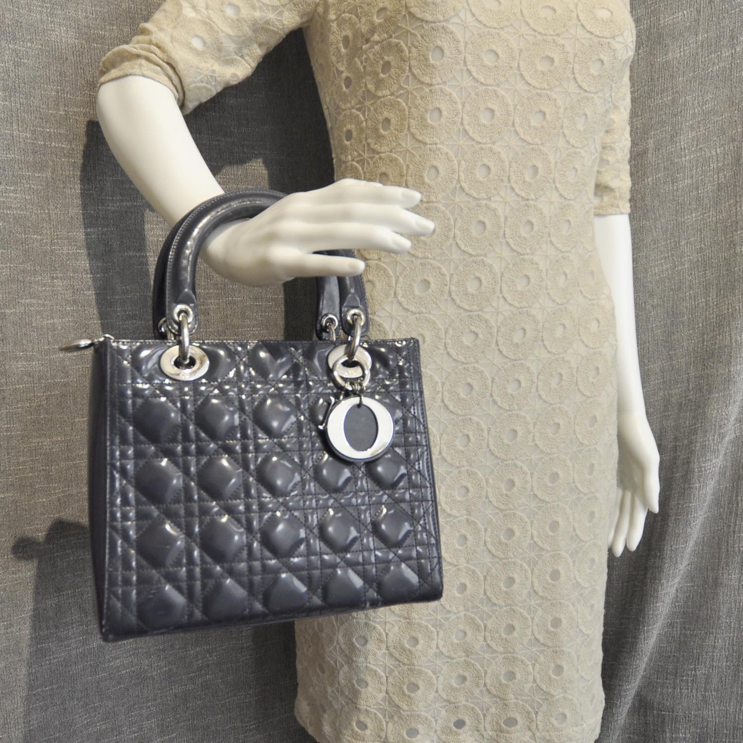 Patent Cannage Medium Lady Dior Navy Blue