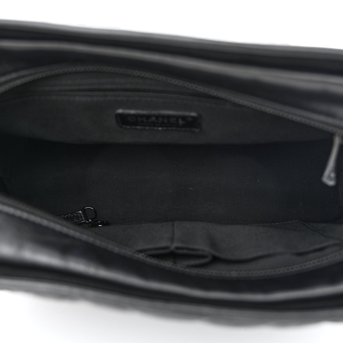 Aged Calfskin Chevron Quilted Medium Gabrielle Hobo So Black