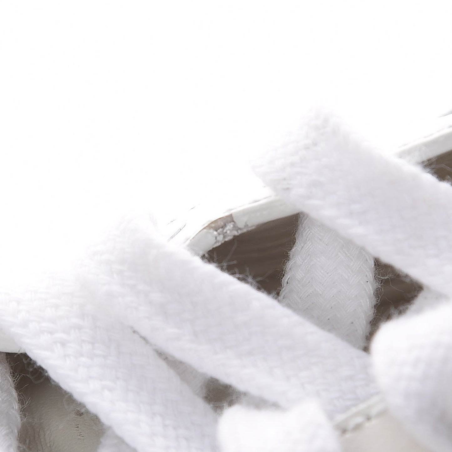 Calfskin Ayers Bee Embroidered Ace Sneakers 38.5 White Green