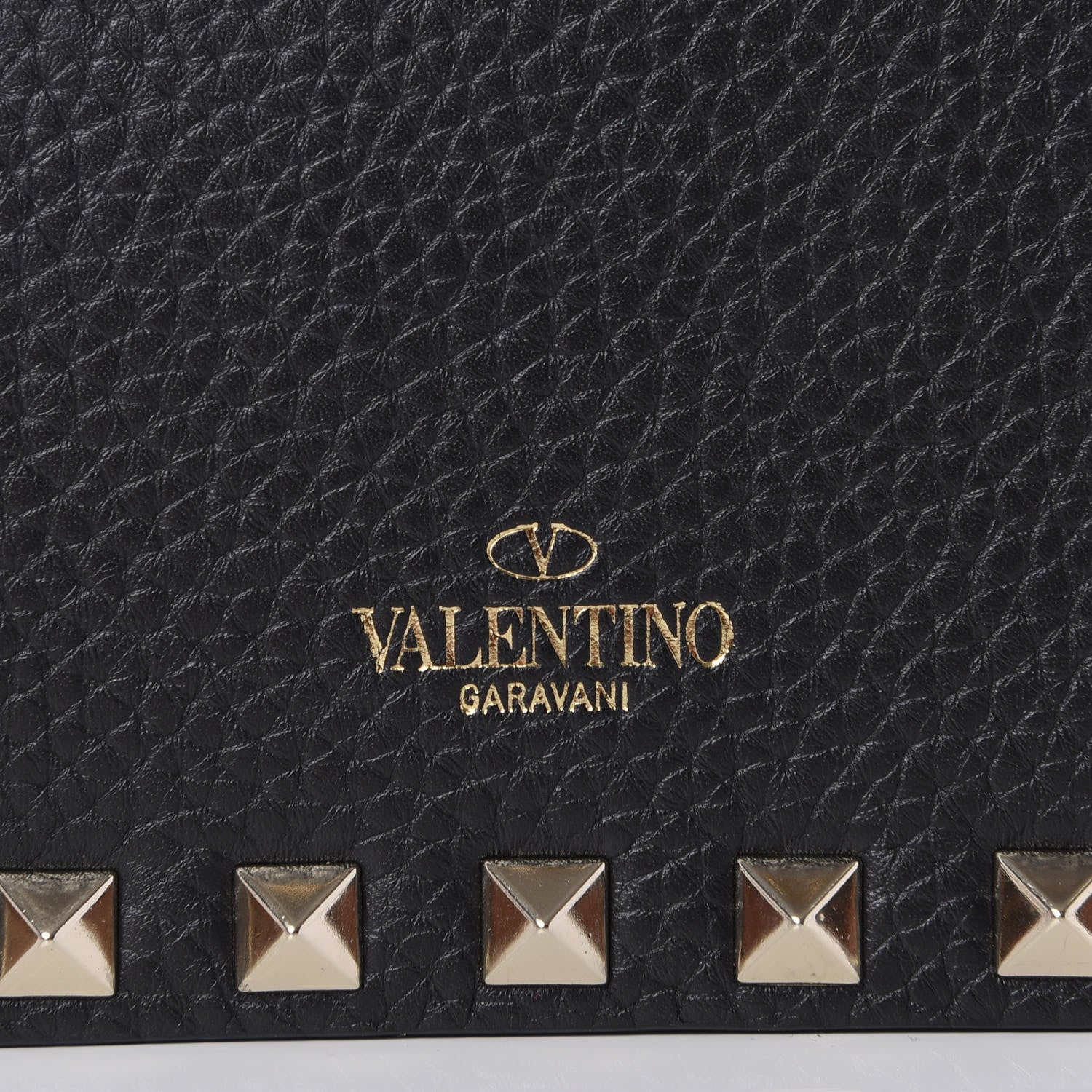 Valentino Garavani Pebbled Calfskin Rockstud Wallet on Chain Black 7 of 10