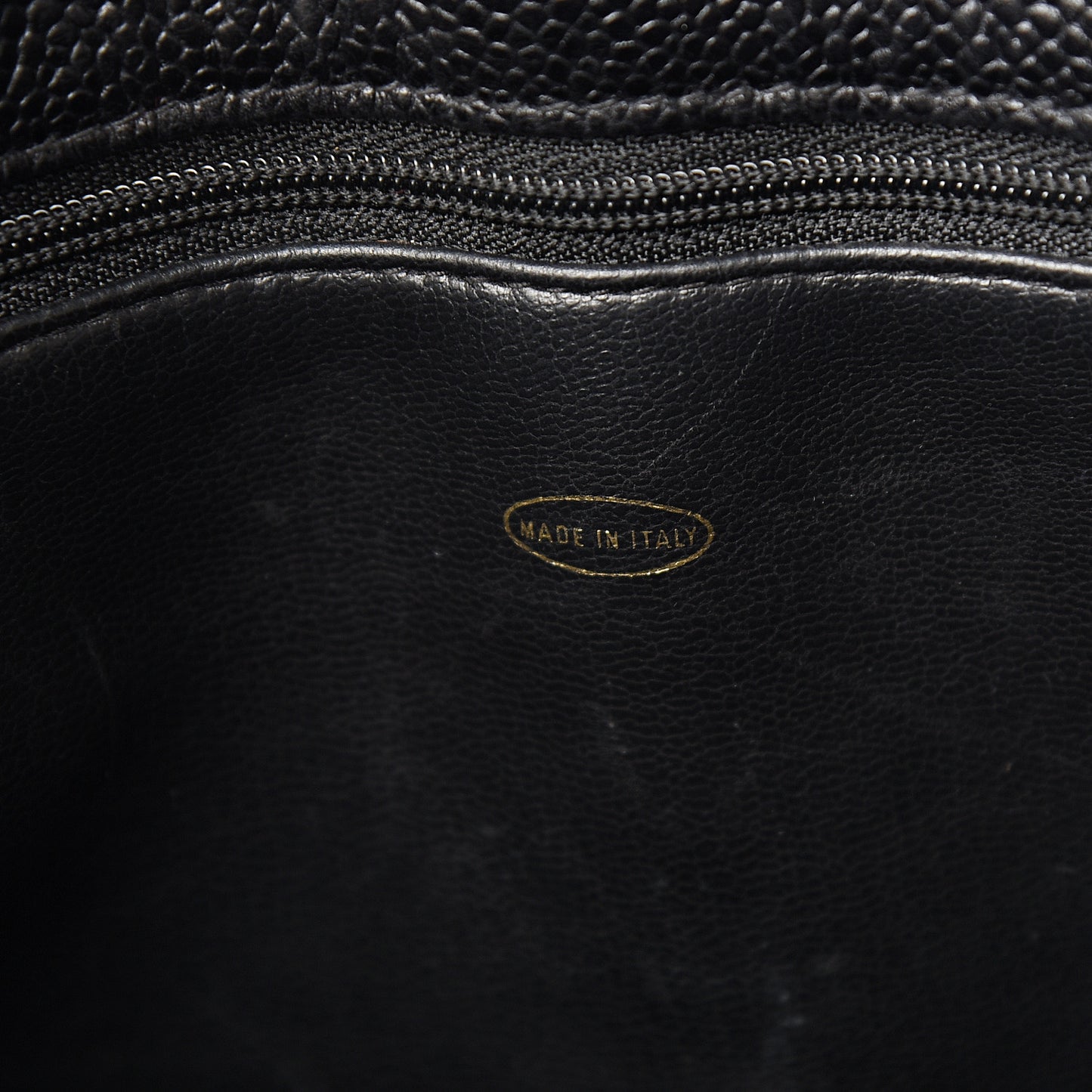 Caviar CC Shoulder Bag Black