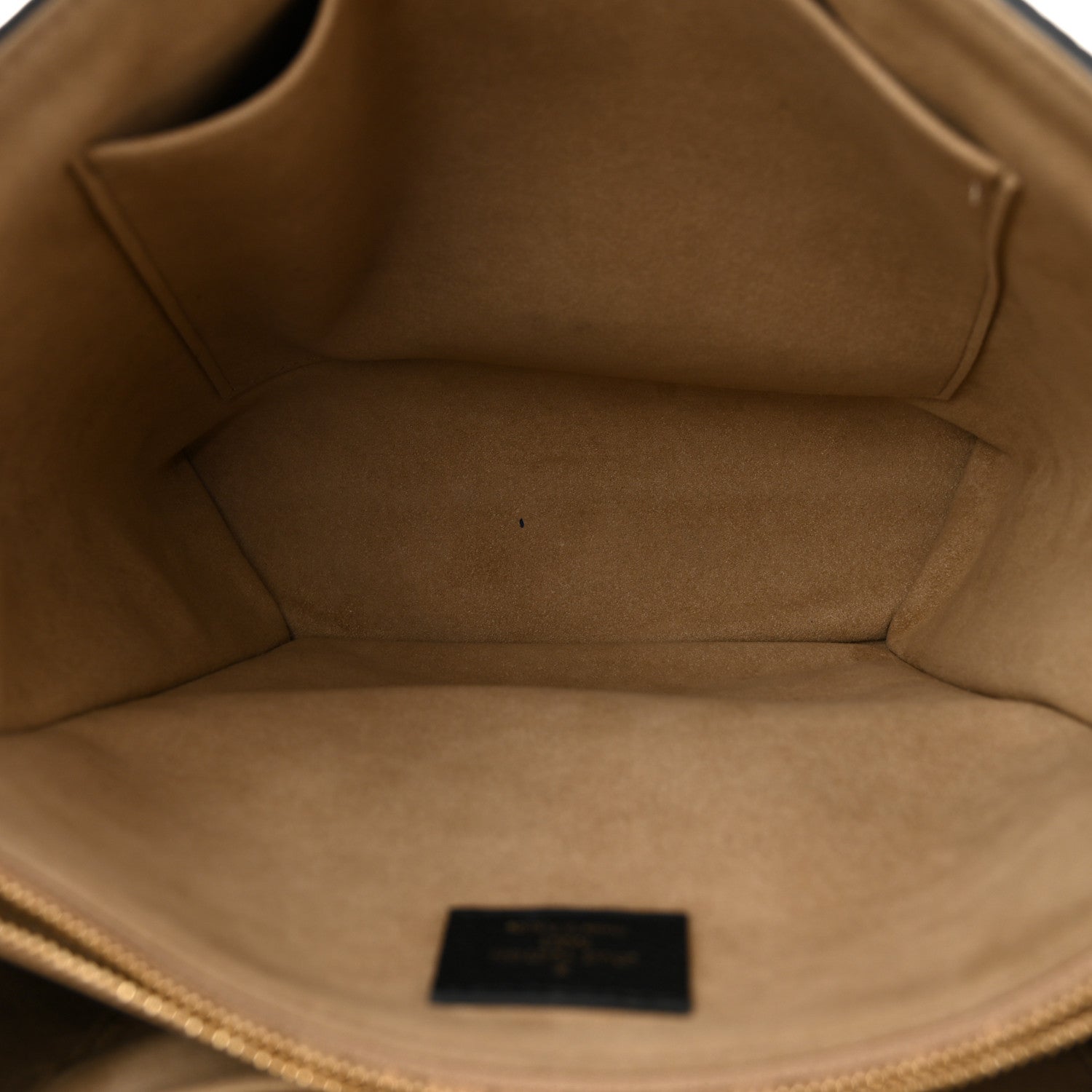 Louis Vuitton Taurillon Volta Black 5 of 11