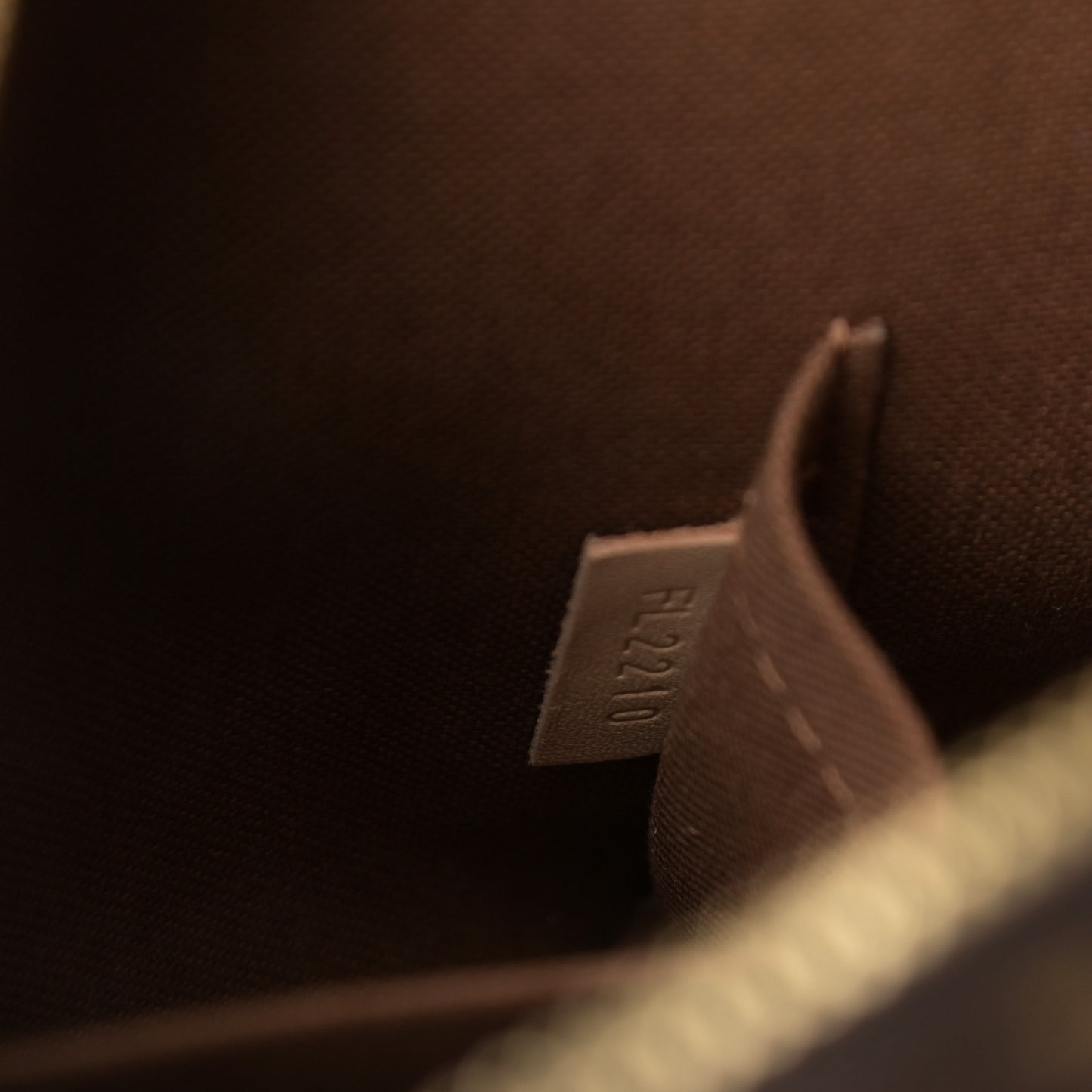 Monogram Alma BB