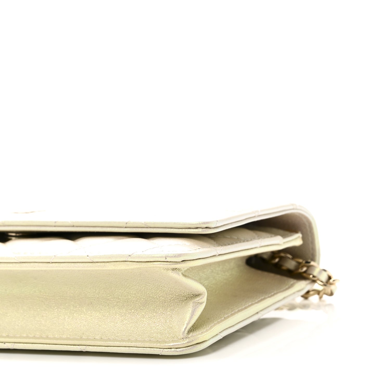 Iridescent Lambskin Quilted Wallet On Chain WOC Ivory