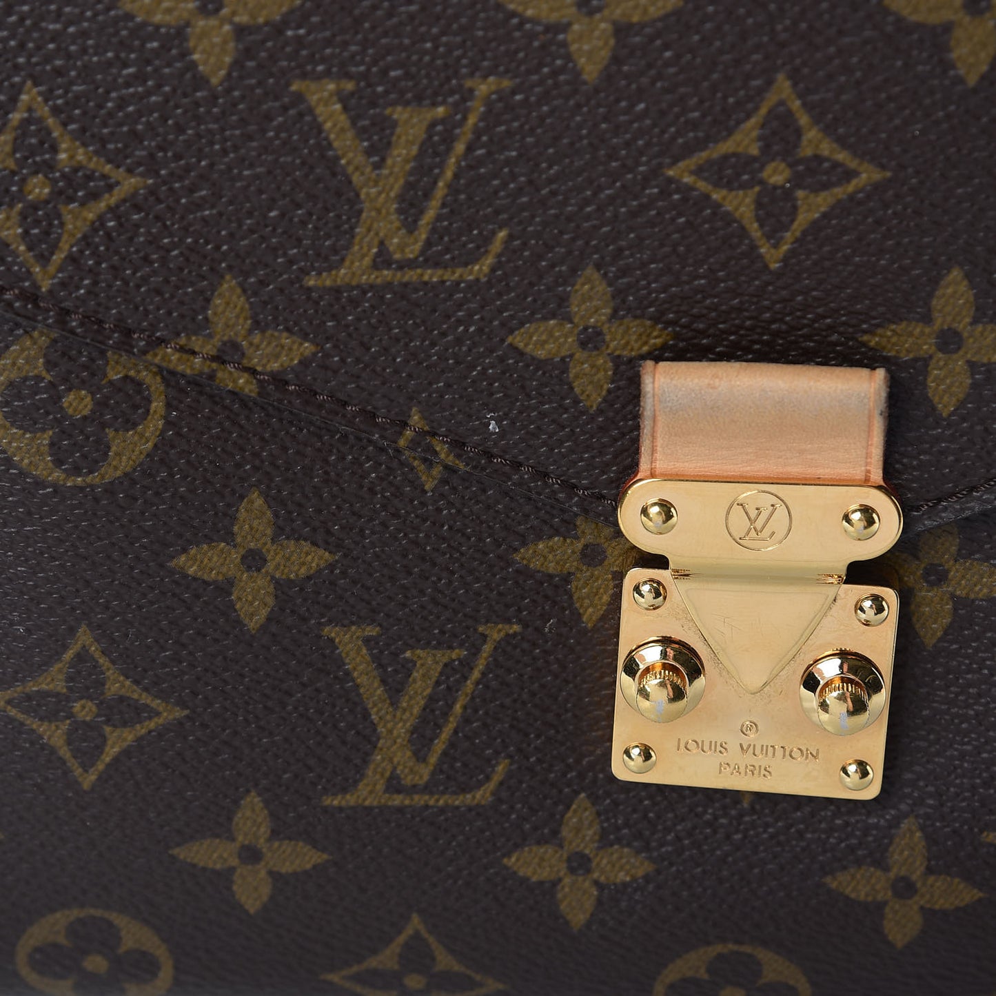 Monogram Metis