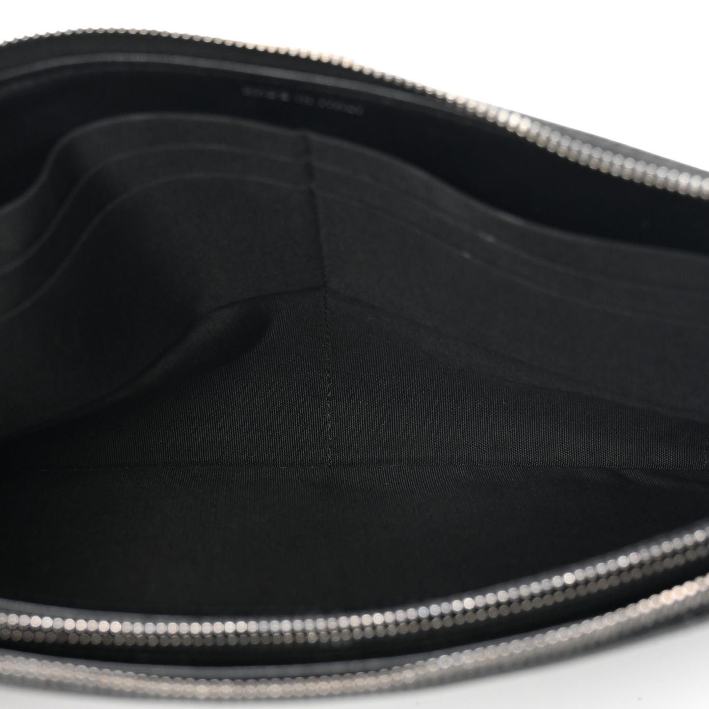 Caviar Chevron Quilted Small Zipped Boy Pouch Black