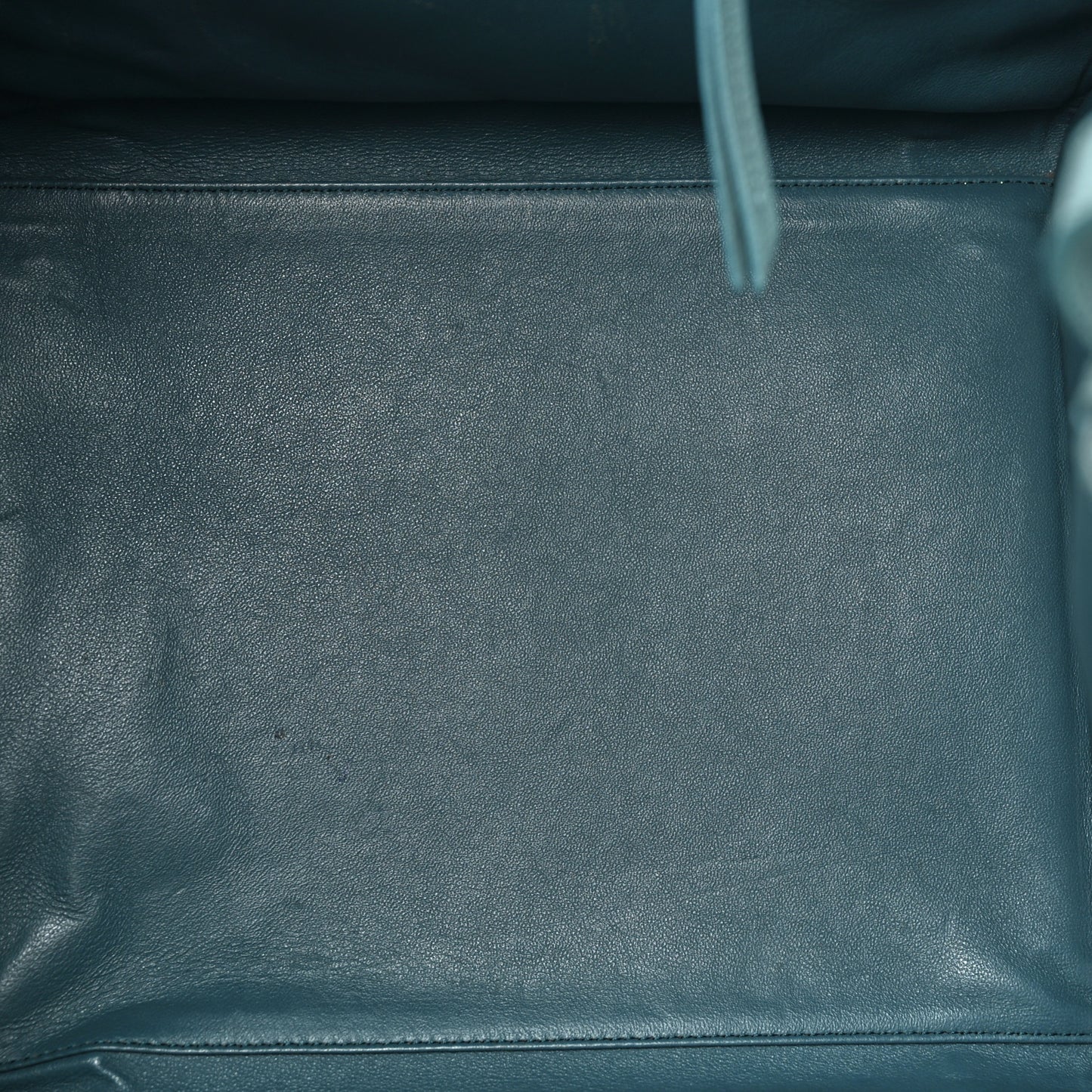 Baby Grained Calfskin Medium Phantom Luggage Glacier