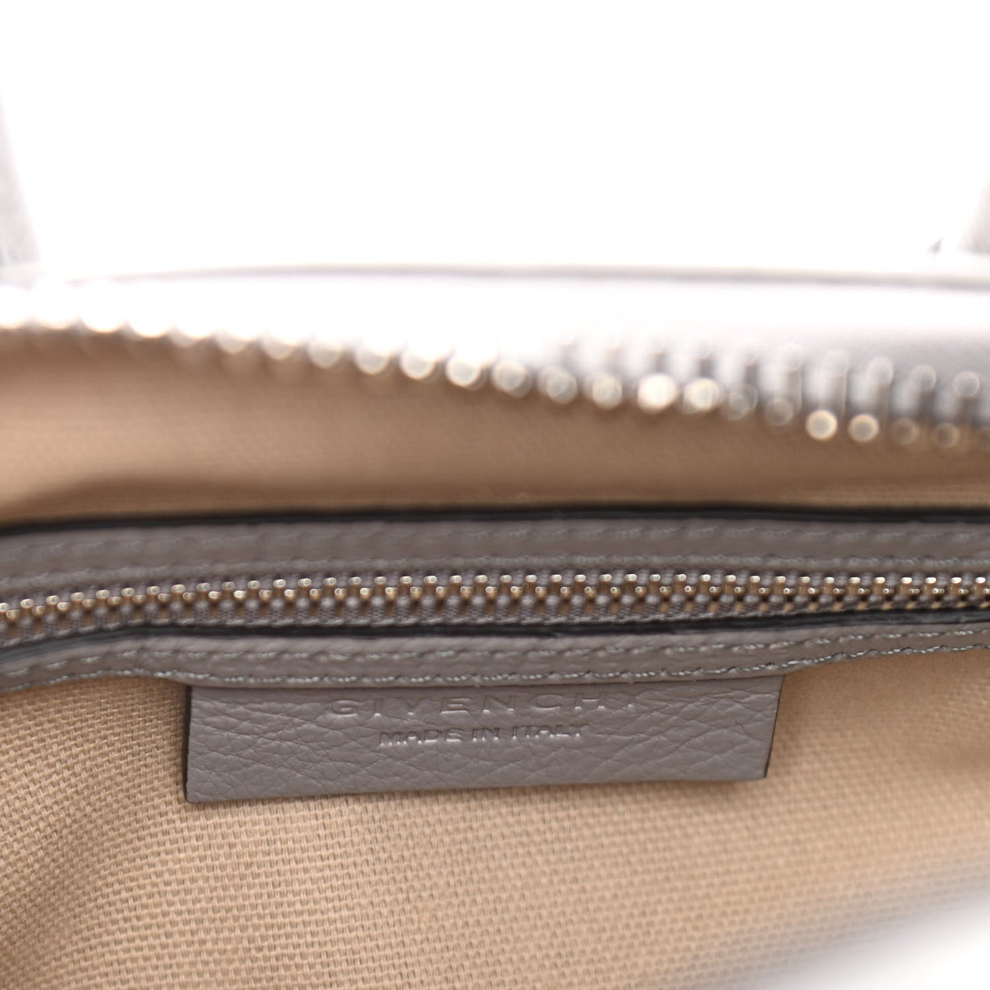 Sugar Goatskin Mini Antigona Pearl Grey