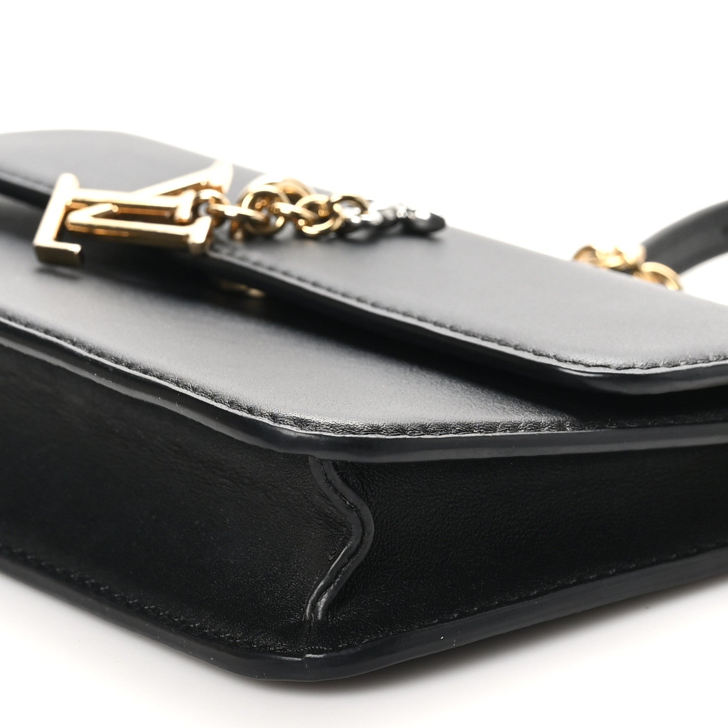 ルイヴィトン Wallet On Chain Bloom ショルダーバッグ LOUIS VUITTON LV Bloom Calfskin Leather Wallet On Chain Sweet Coral