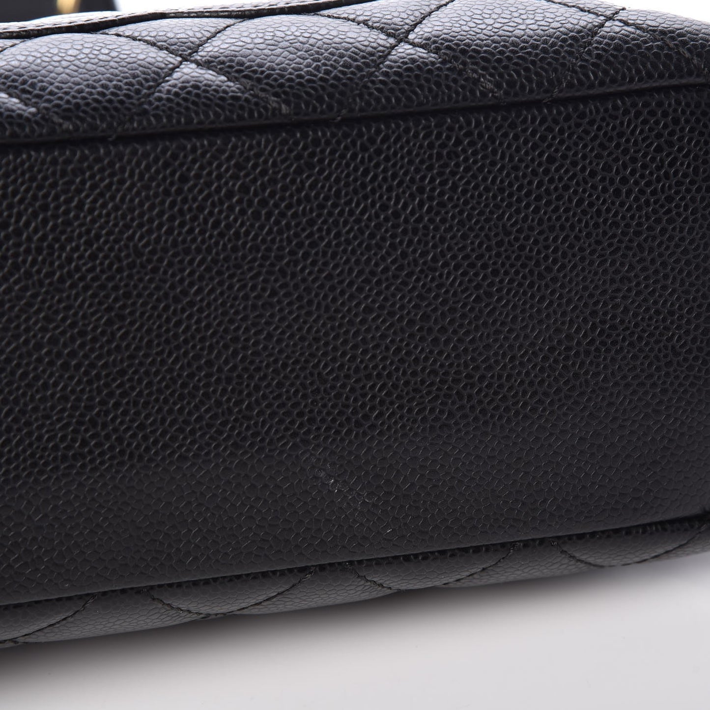 Caviar Quilted Petit Shopping Tote PST Black