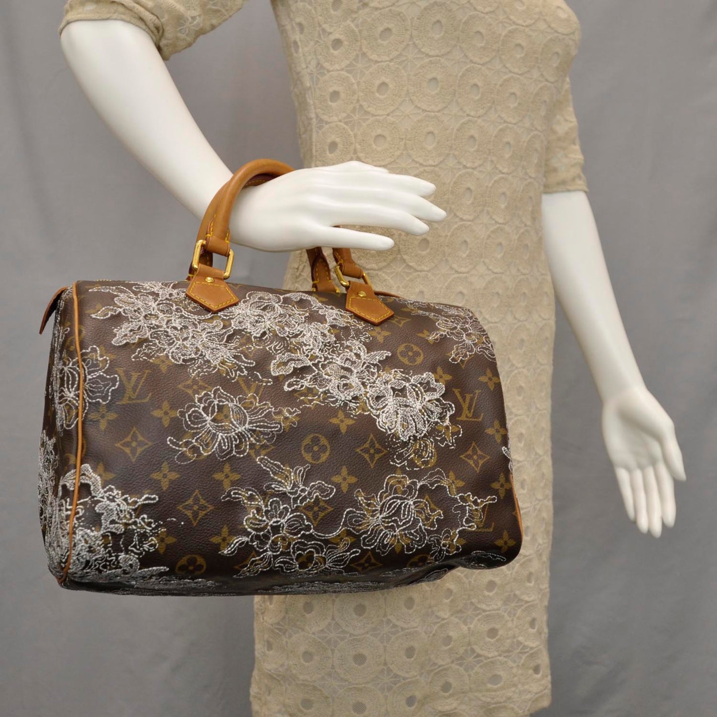 Monogram Dentelle Speedy 30 Silver