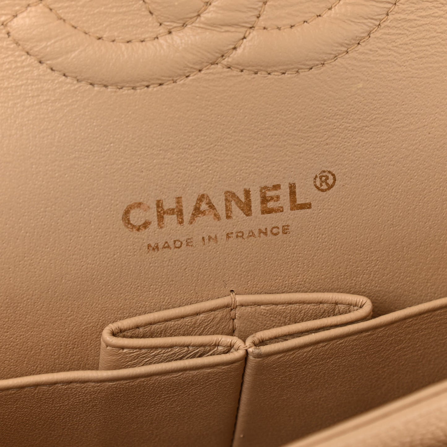 Caviar Quilted Medium Double Flap Beige Clair