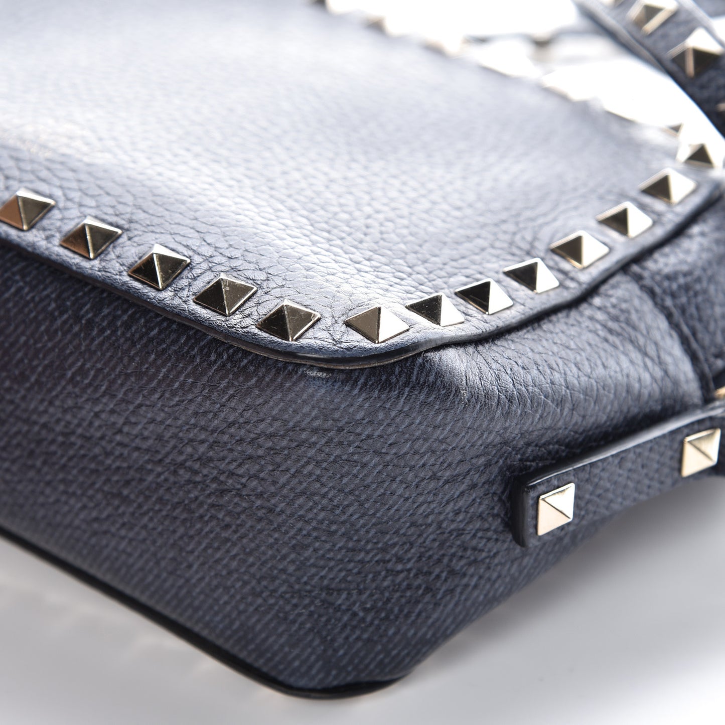 Pebbled Calfskin Rockstud Camera Crossbody Bag Deep Denim