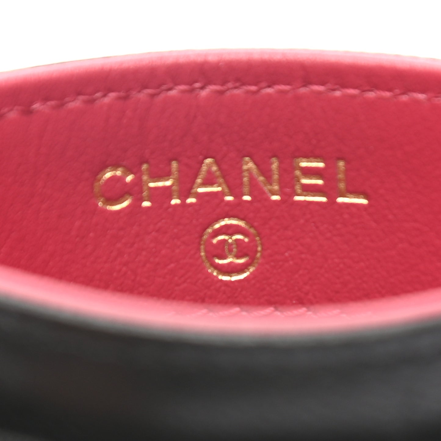 Shiny Goatskin Quilted Chanel 19 Card Holder Black