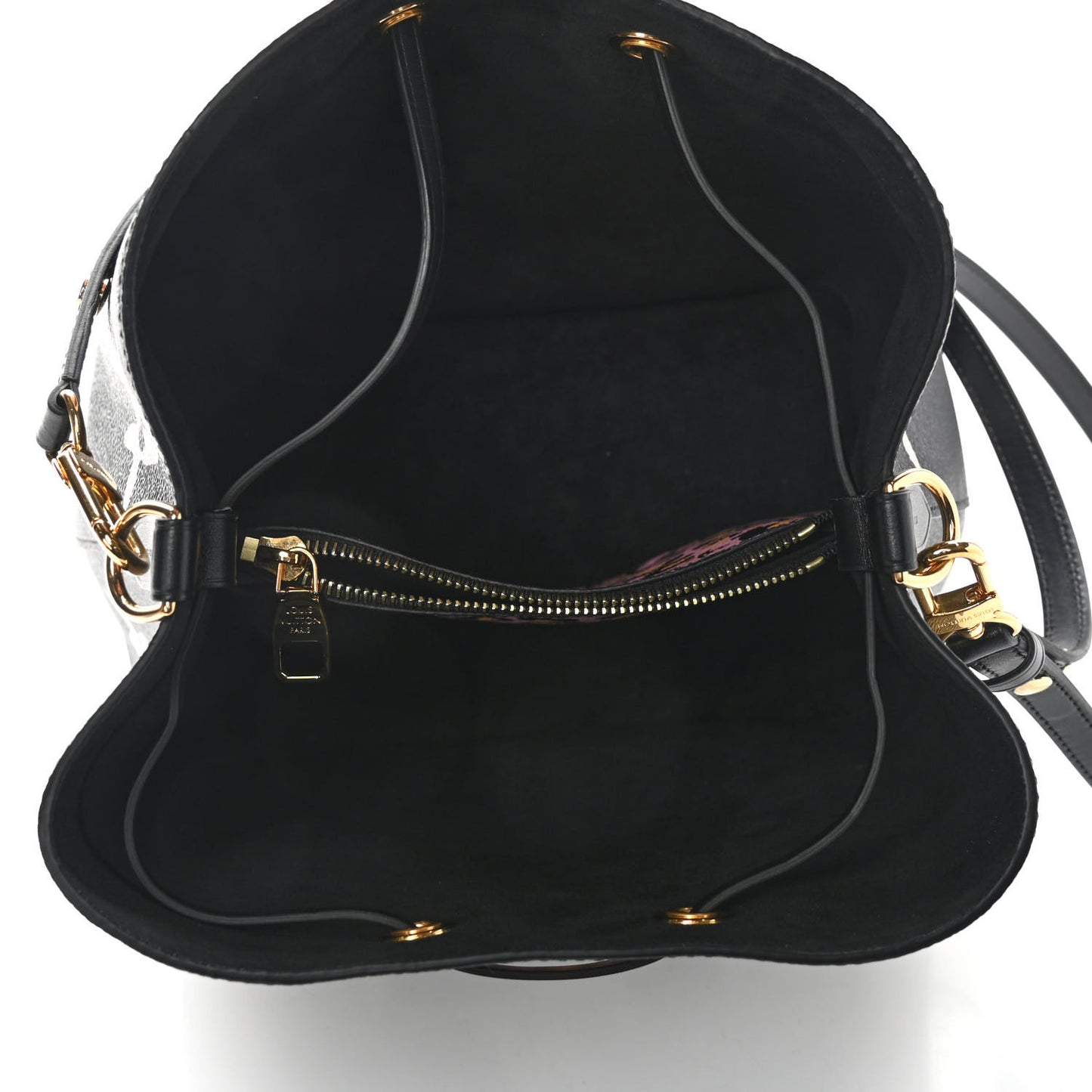 Monogram Giant Wild At Heart Neonoe MM Black