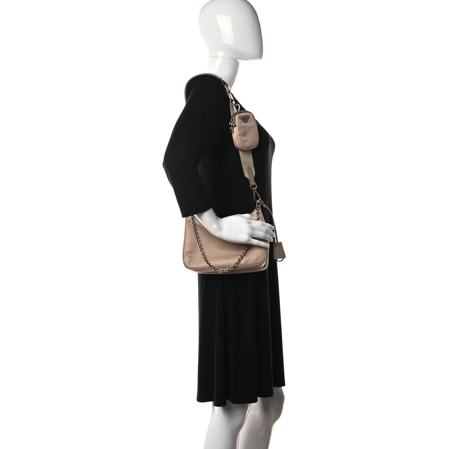 Prada Nylon Re-Edition 2005 Shoulder Bag Cammeo 2 of 10