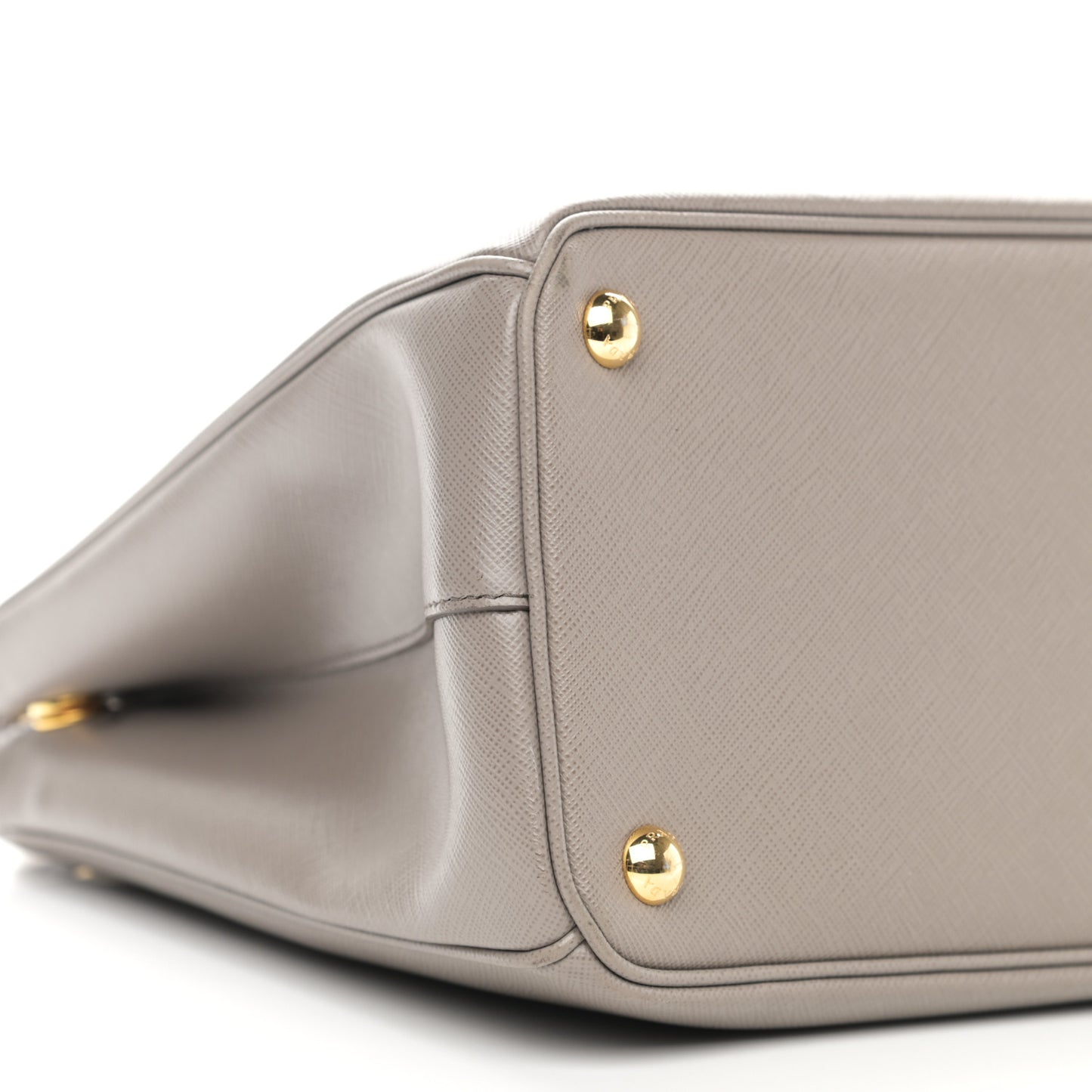 Saffiano Medium Galleria Double Zip Tote Argilla