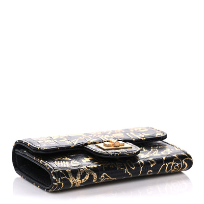 Chanel Calfskin Crocodile Embossed Graffiti 2.55 Cocodile Reissue Flap Card Holder Black Gold 4 of 11