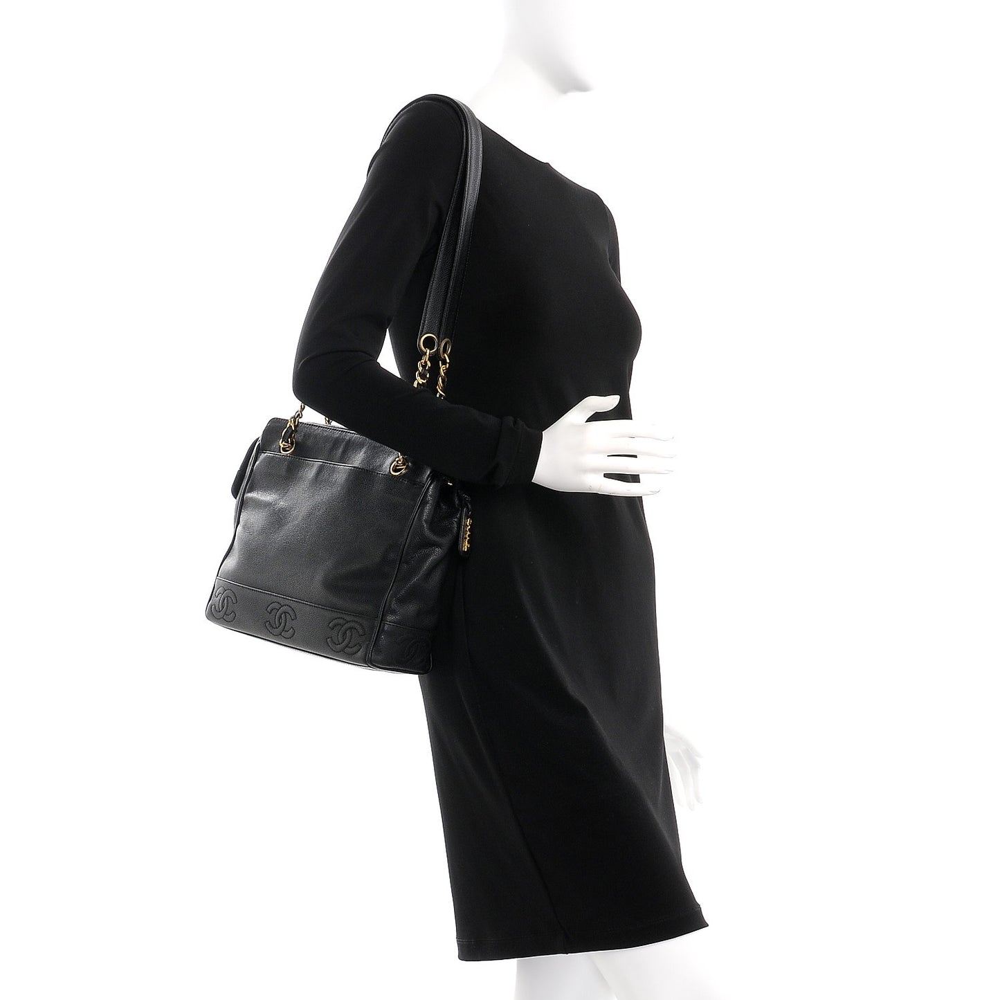 Caviar Shoulder Bag Black