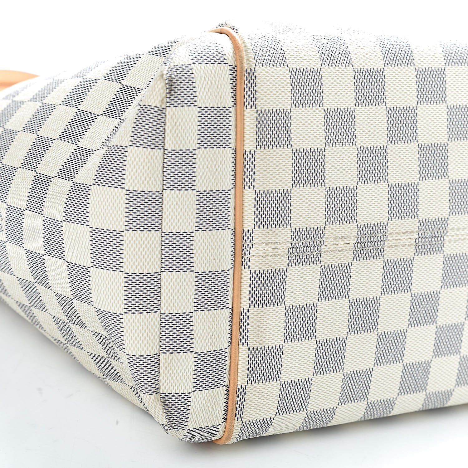 Louis Vuitton Damier Azur Totally MM 7 of 16